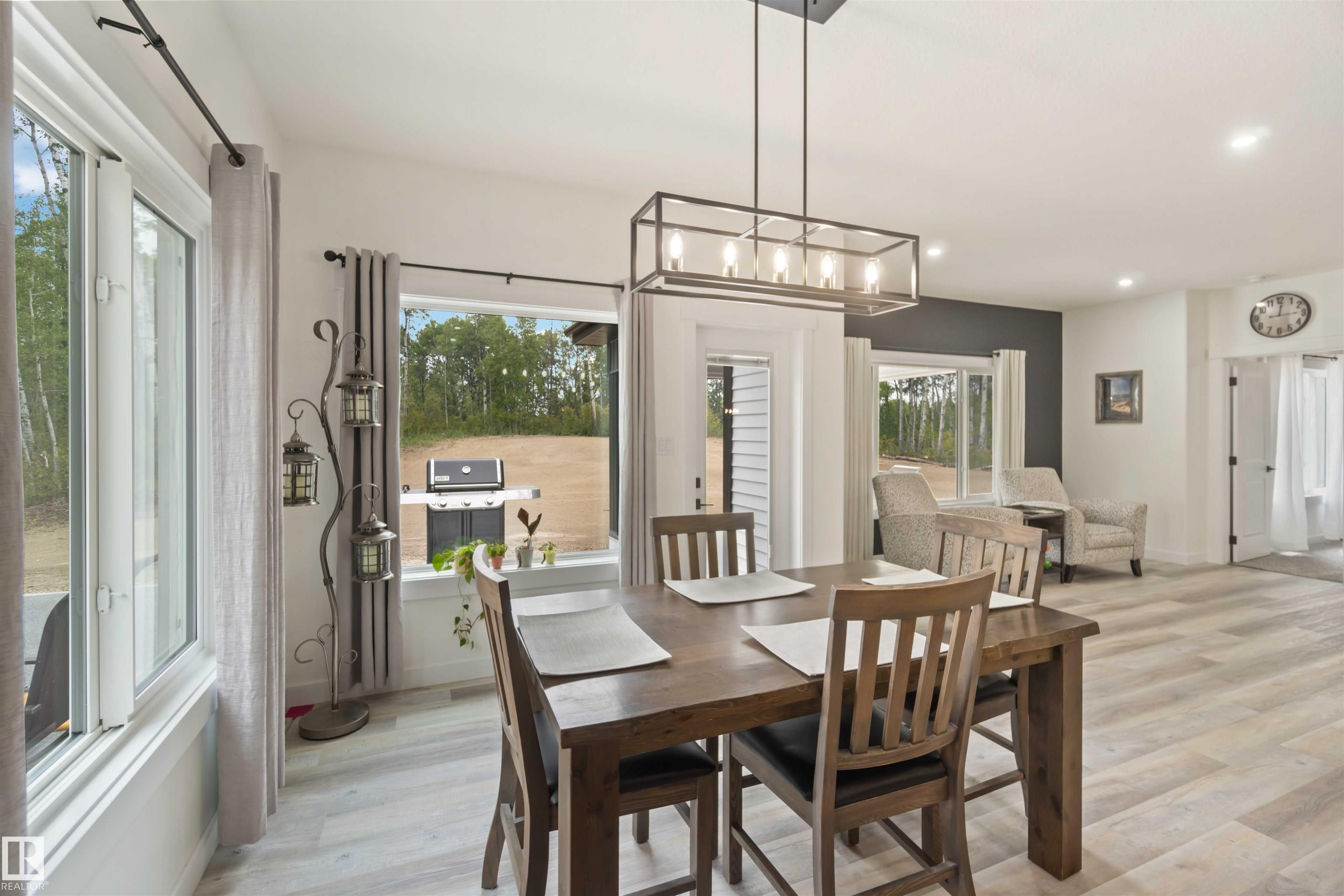 Photo 13 at 9 - 53417 Range Road 14, Hycrest Place II, Rural Parkland County