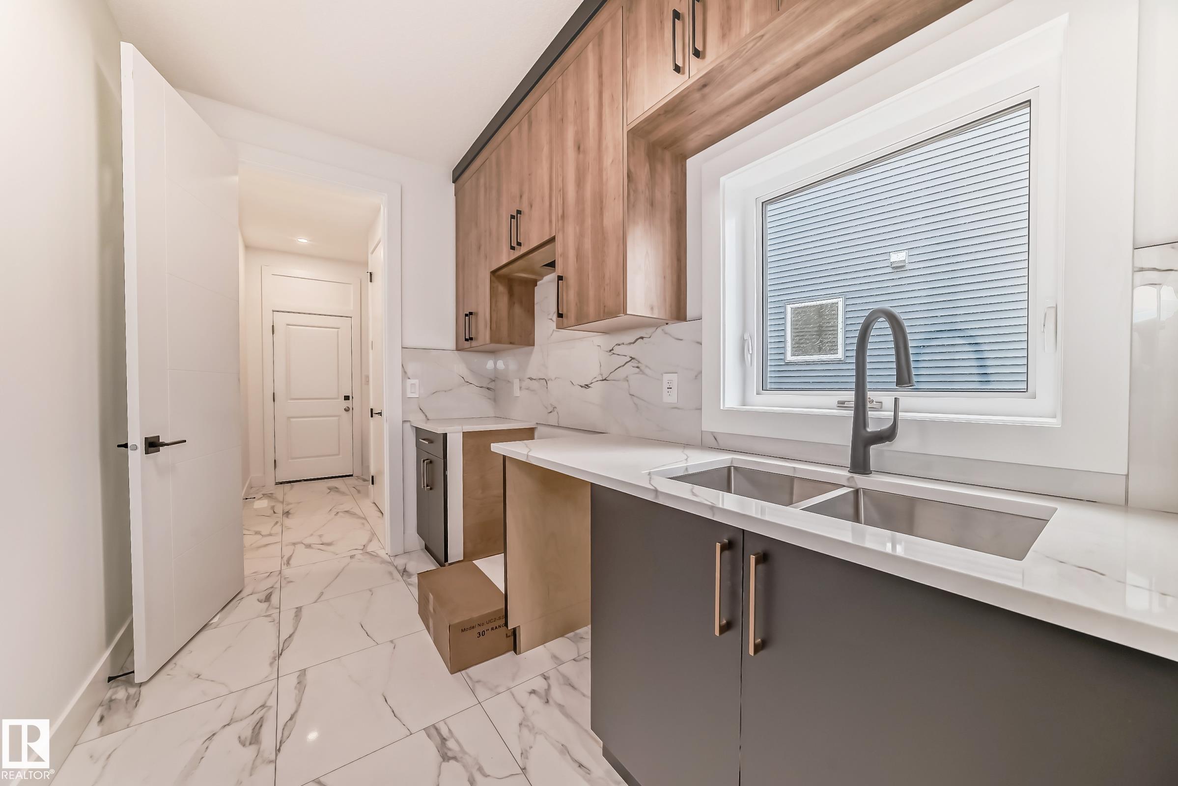 Photo 12 at 8418 223 A Street NW, Rosenthal, Edmonton
