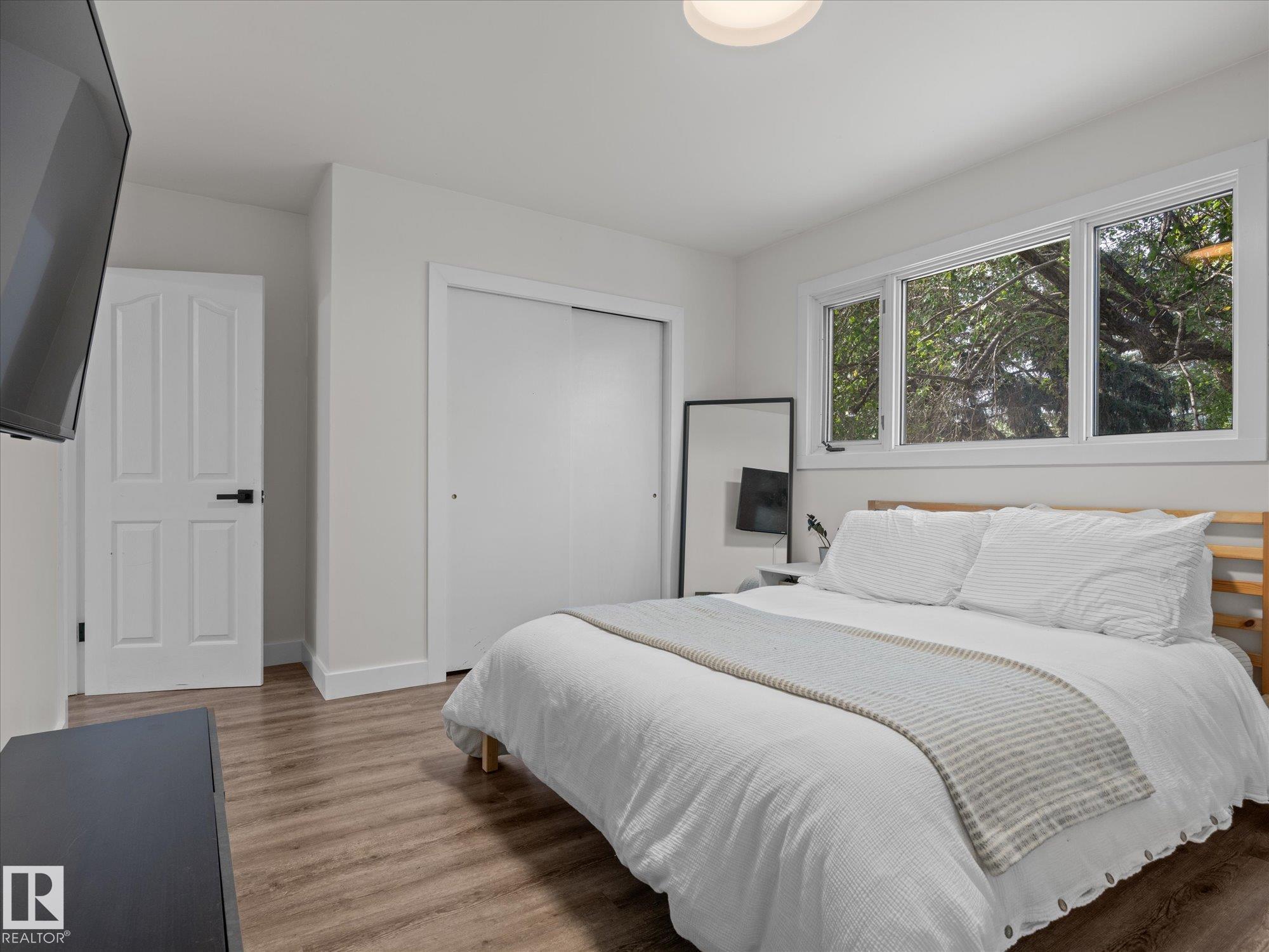 Photo 19 at 8905 157 Street NW, Meadowlark Park, Edmonton