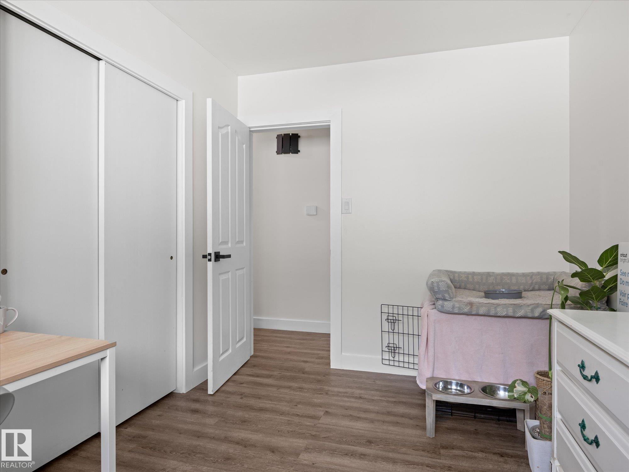 Photo 23 at 8905 157 Street NW, Meadowlark Park, Edmonton