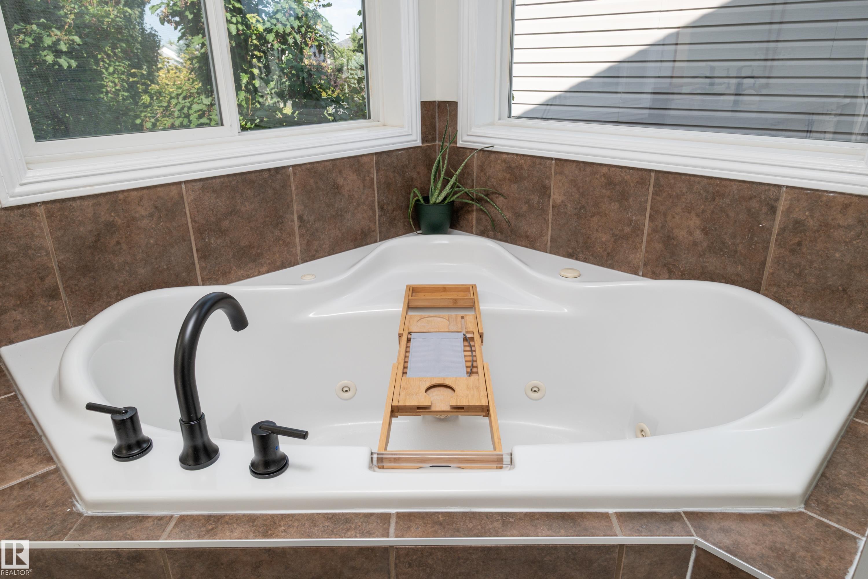 Photo 23 at 1128 114 Street SW, Rutherford, Edmonton