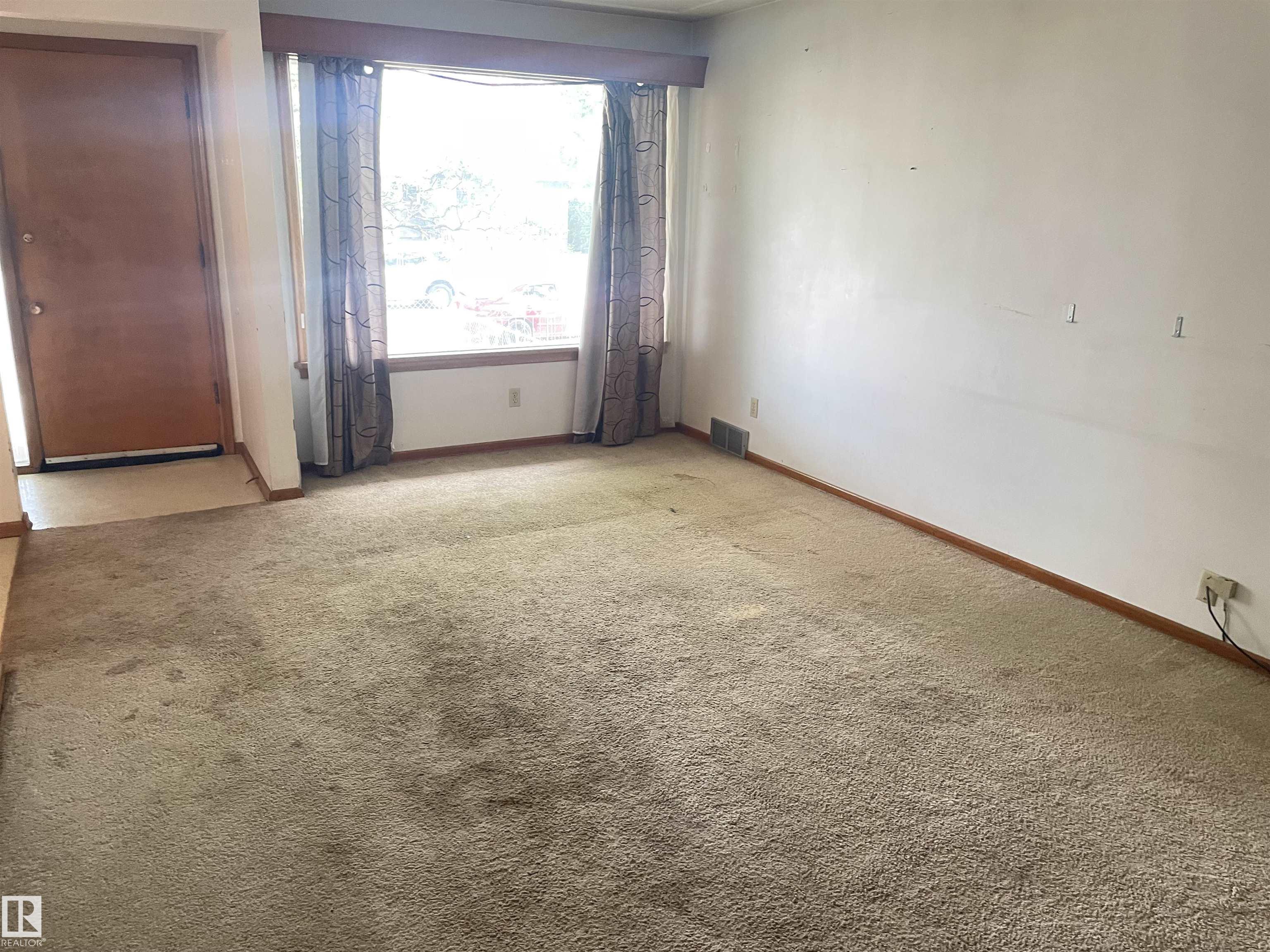 8759 81 Avenue NW, King Edward Park, Edmonton