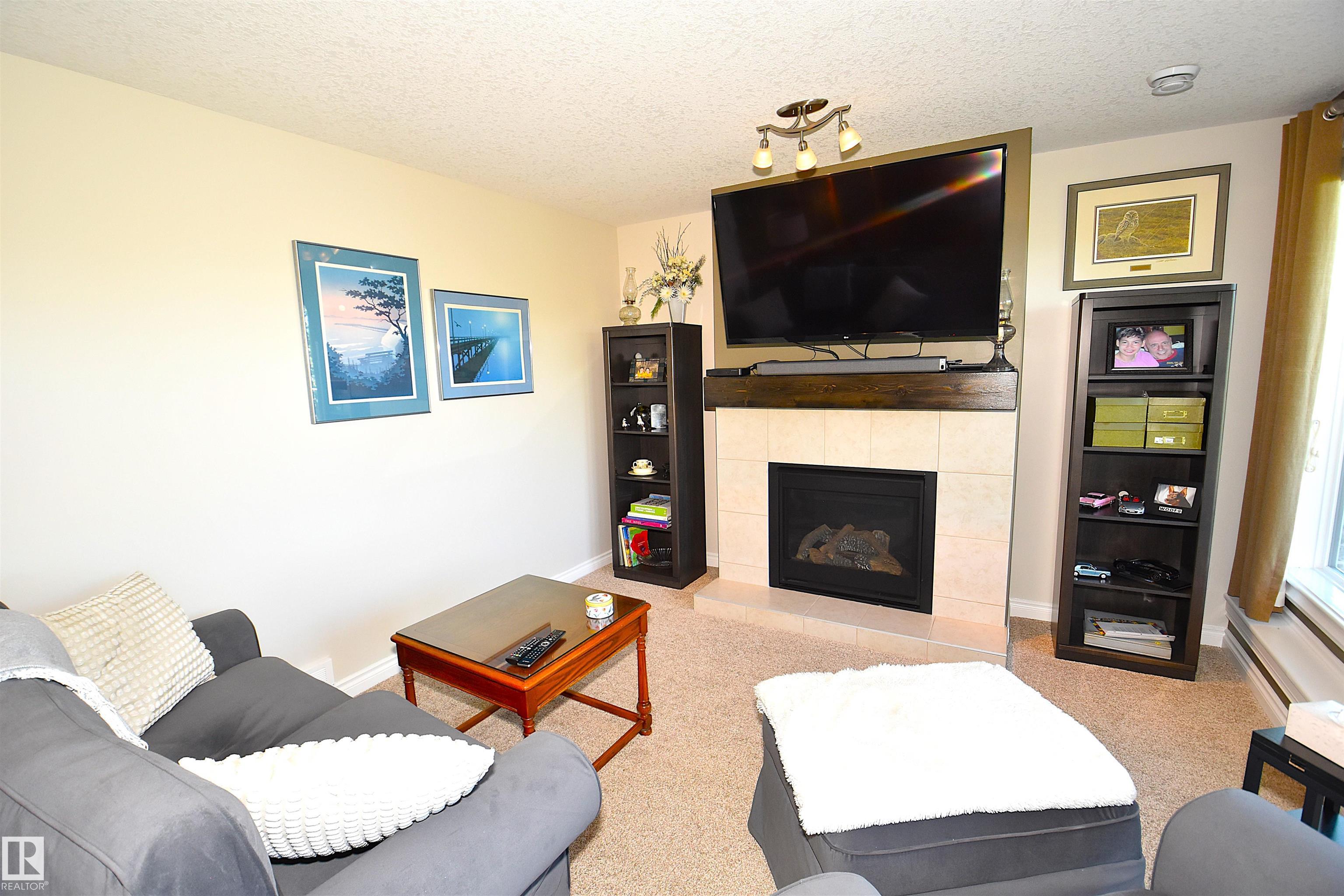 Photo 44 at 10 - 10500 103 Avenue, Morinville
