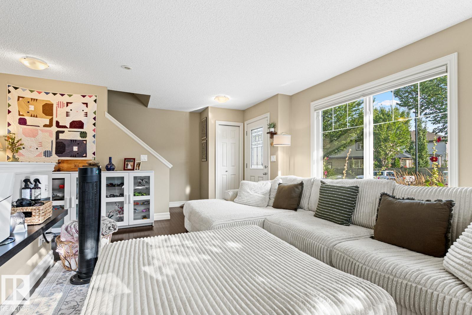 Photo 18 at 5319 3 Avenue SW, Charlesworth, Edmonton