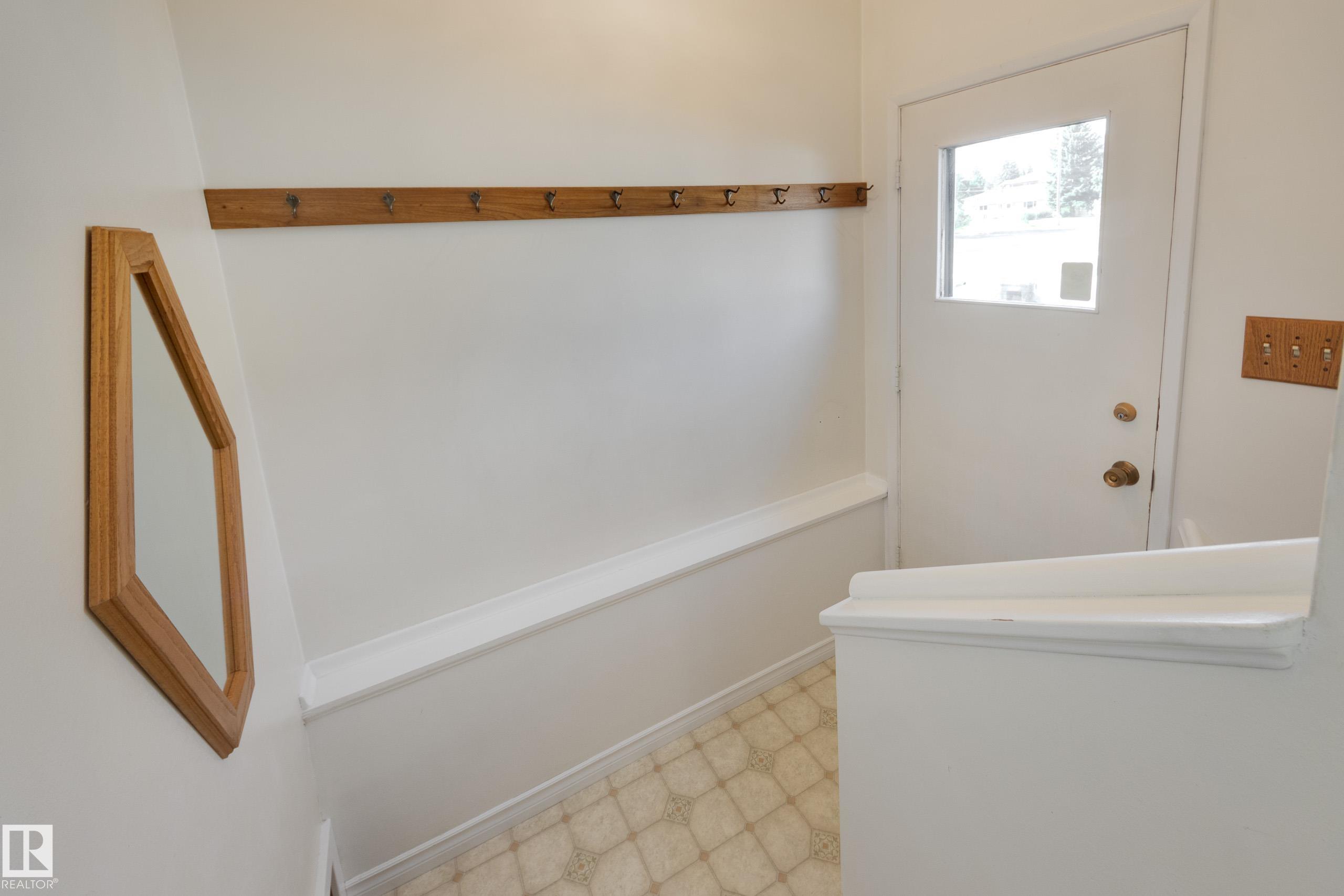 Photo 23 at 4820 109 Avenue NW, Capilano, Edmonton