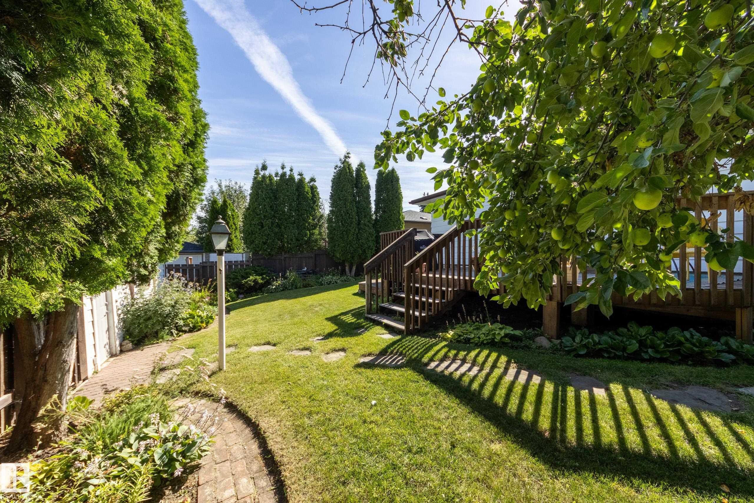Photo 37 at 4820 109 Avenue NW, Capilano, Edmonton