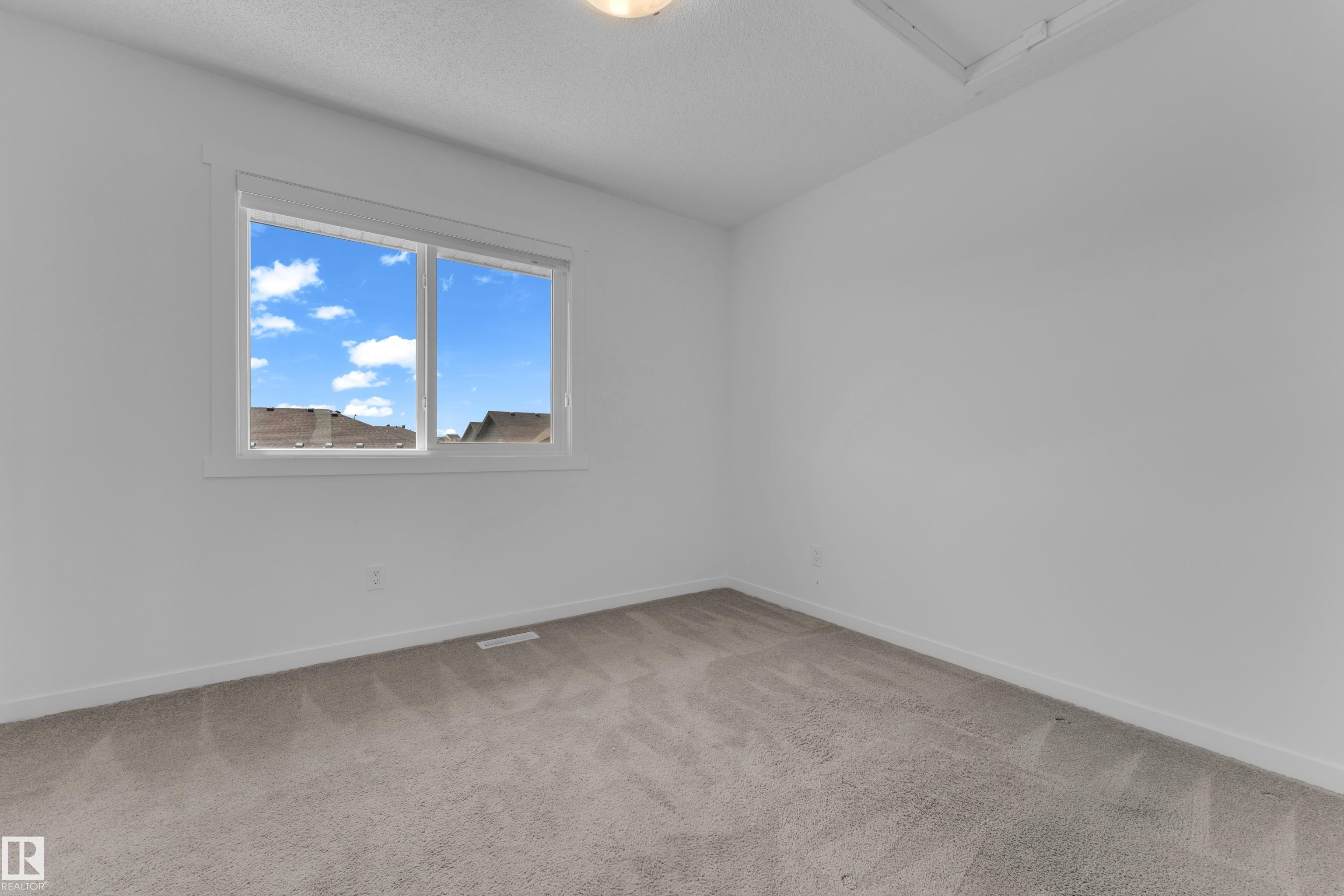 Photo 21 at 22711 84 Avenue NW, Rosenthal, Edmonton