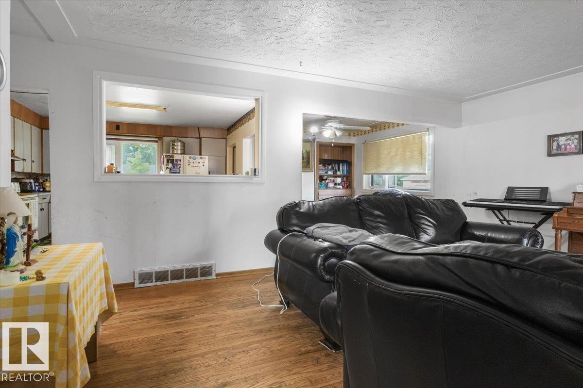 Photo 17 at 9228 75 Street NW, Holyrood, Edmonton