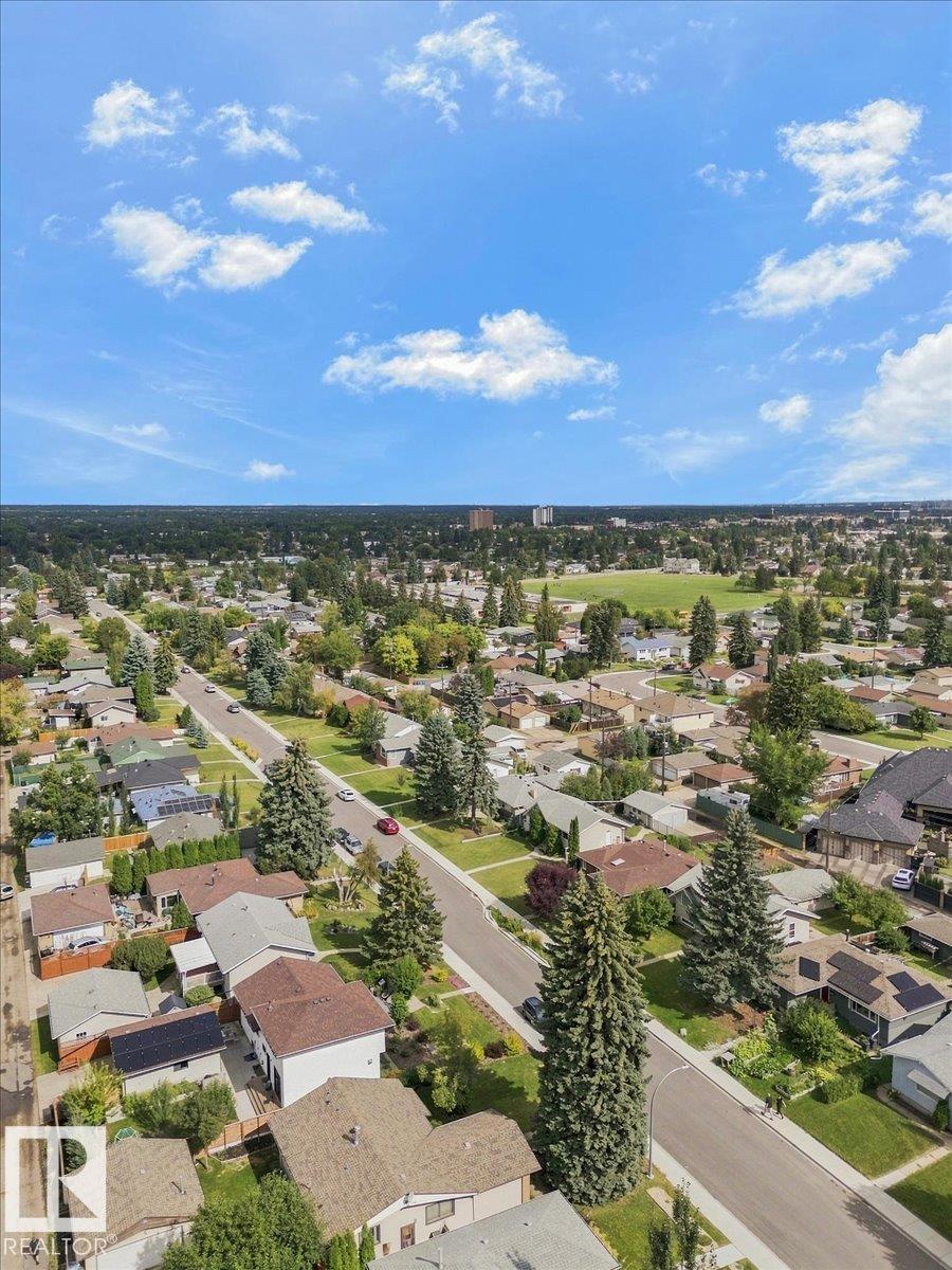Photo 10 at 9228 75 Street NW, Holyrood, Edmonton