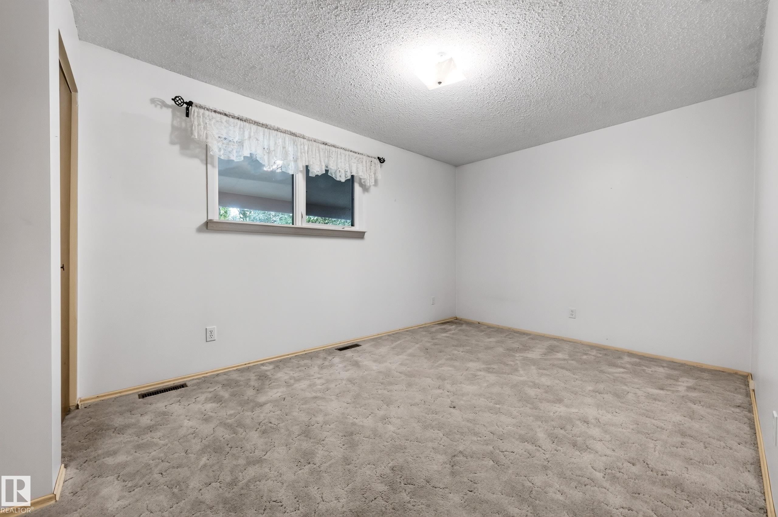 Photo 14 at 206 - 52063 Rge Road 225, Springhill Park, Rural Strathcona County