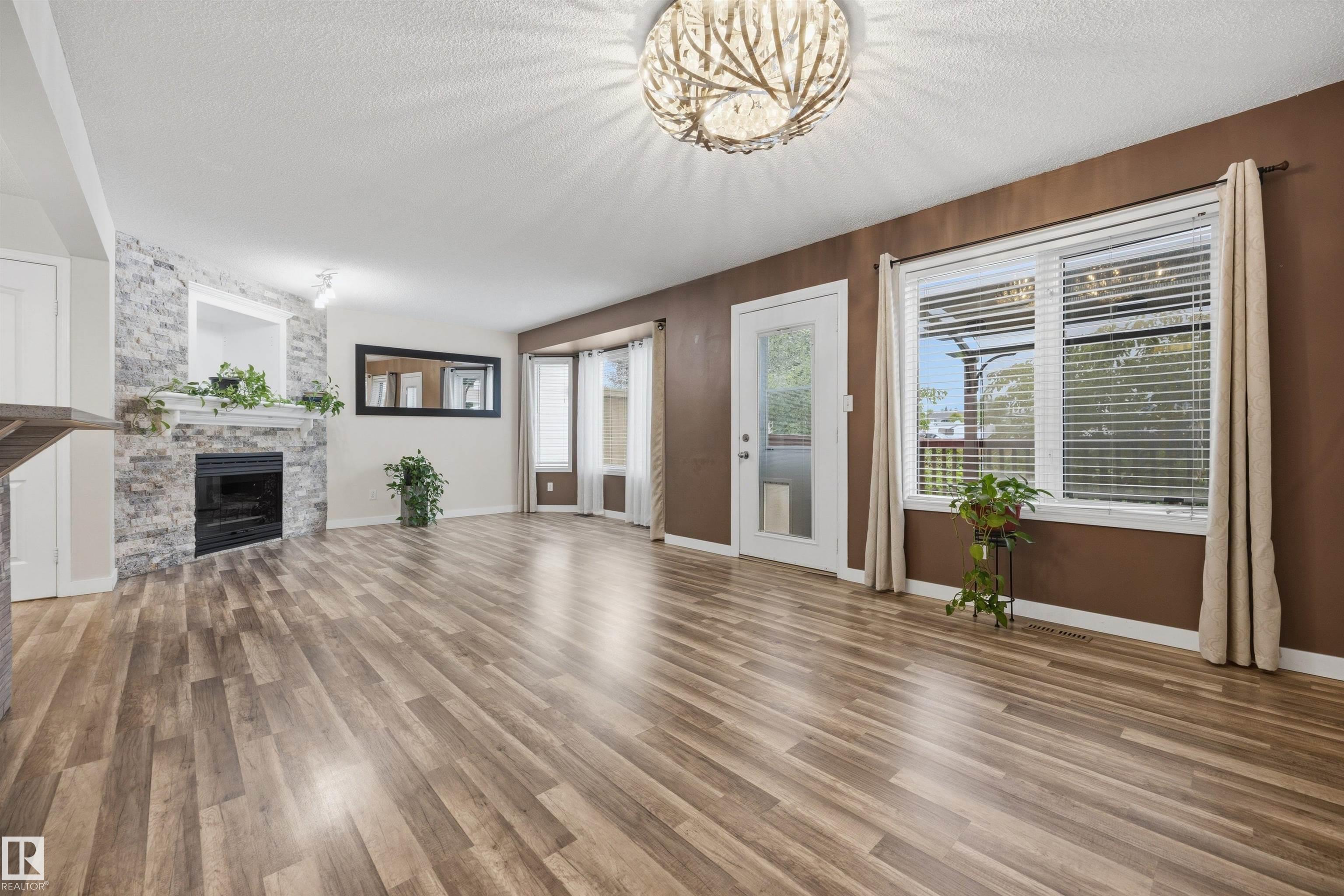 Photo 21 at 6910 158a Avenue NW, Ozerna, Edmonton