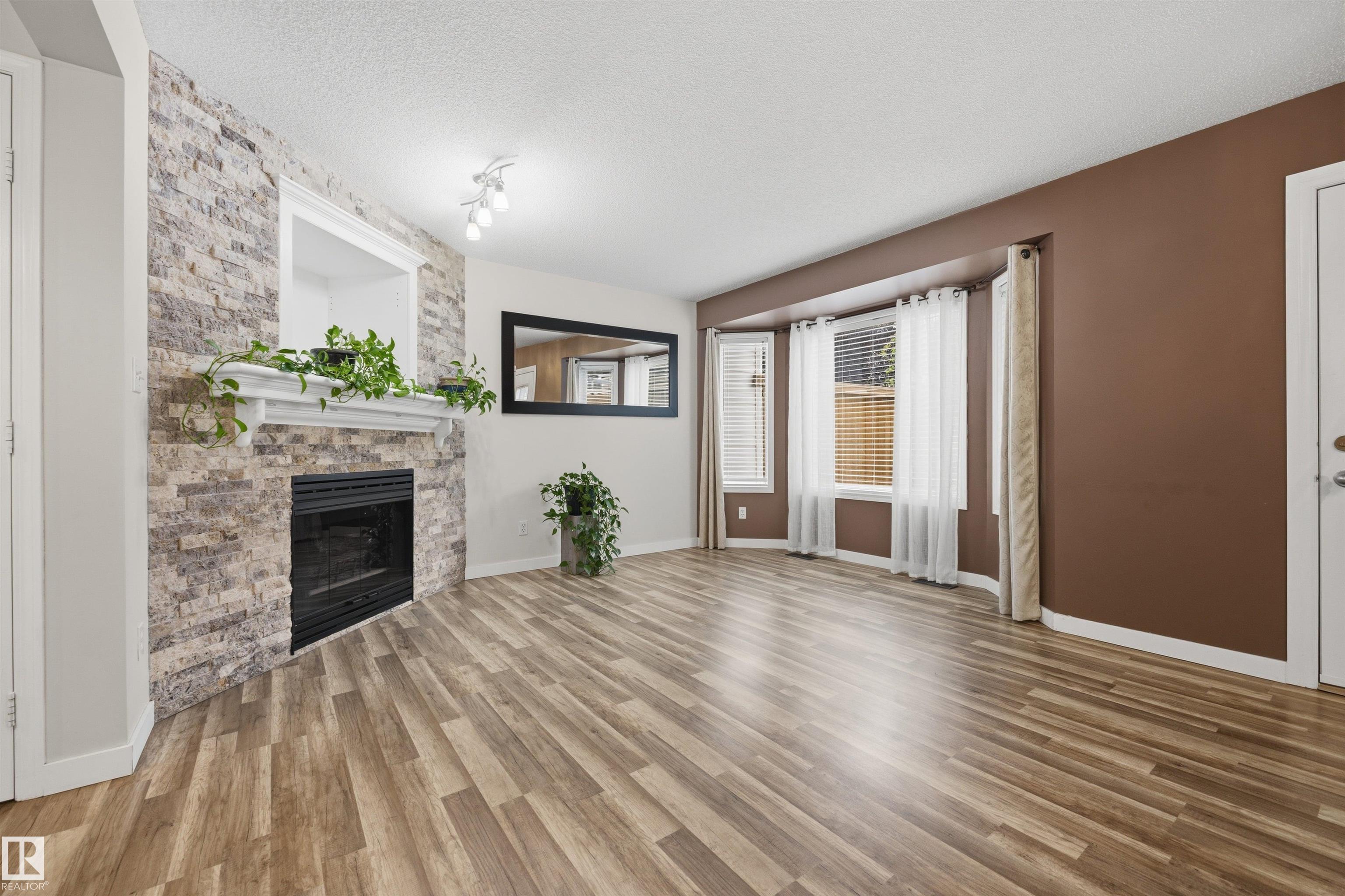 Photo 23 at 6910 158a Avenue NW, Ozerna, Edmonton