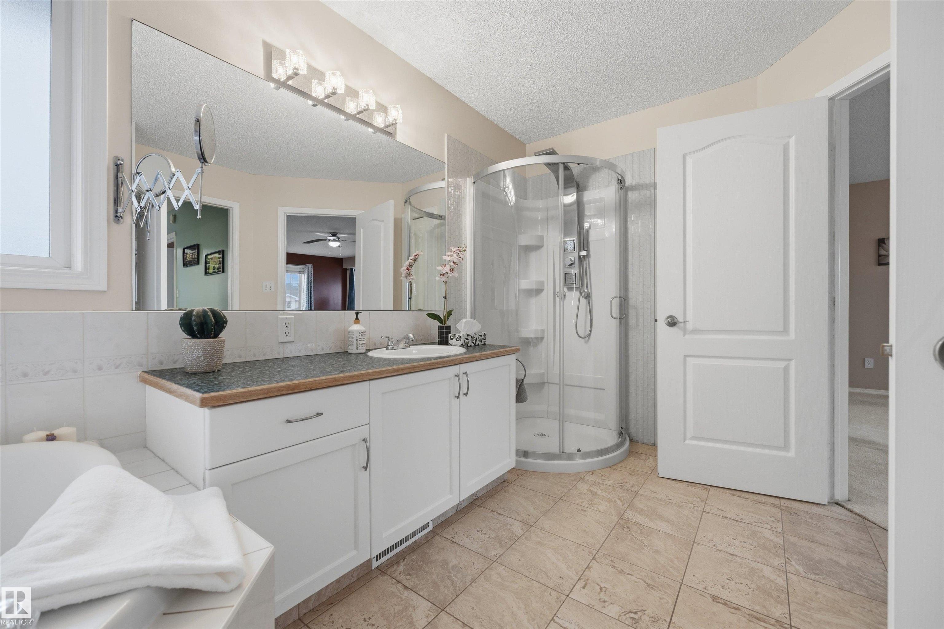 Photo 33 at 6910 158a Avenue NW, Ozerna, Edmonton
