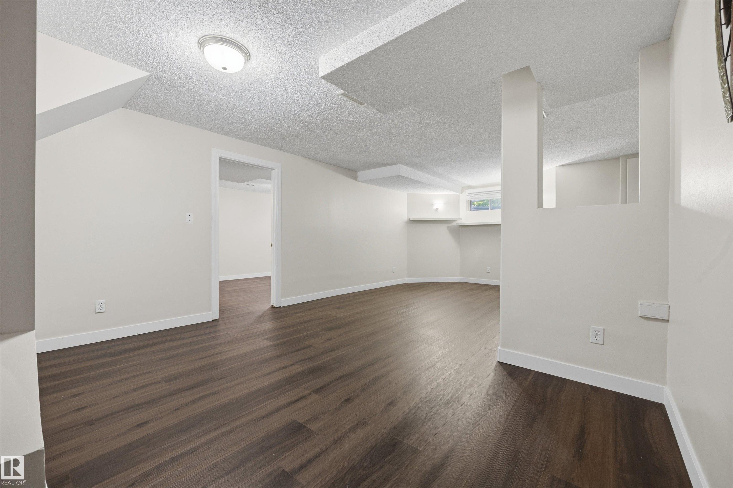 Photo 35 at 6910 158a Avenue NW, Ozerna, Edmonton