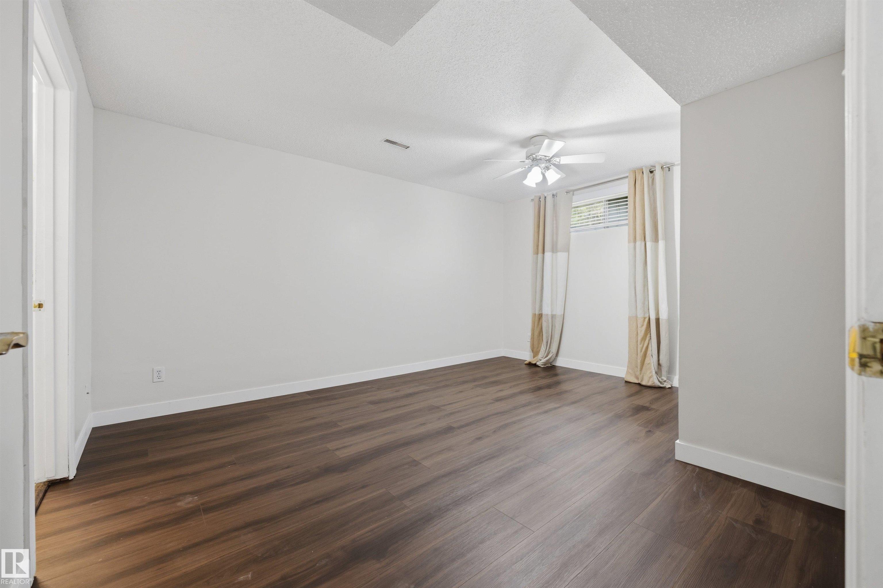 Photo 38 at 6910 158a Avenue NW, Ozerna, Edmonton
