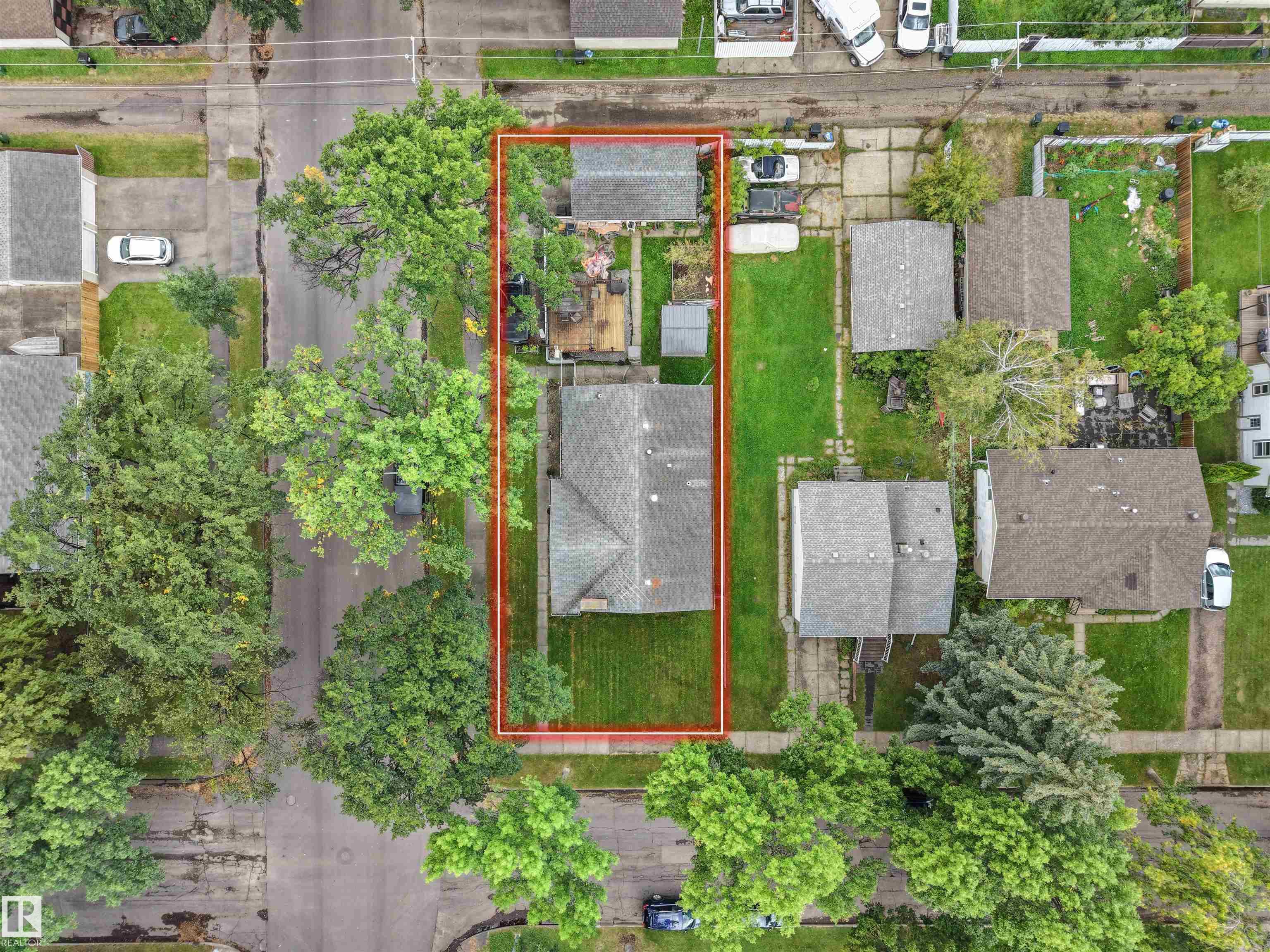 Listing photo thumbnail