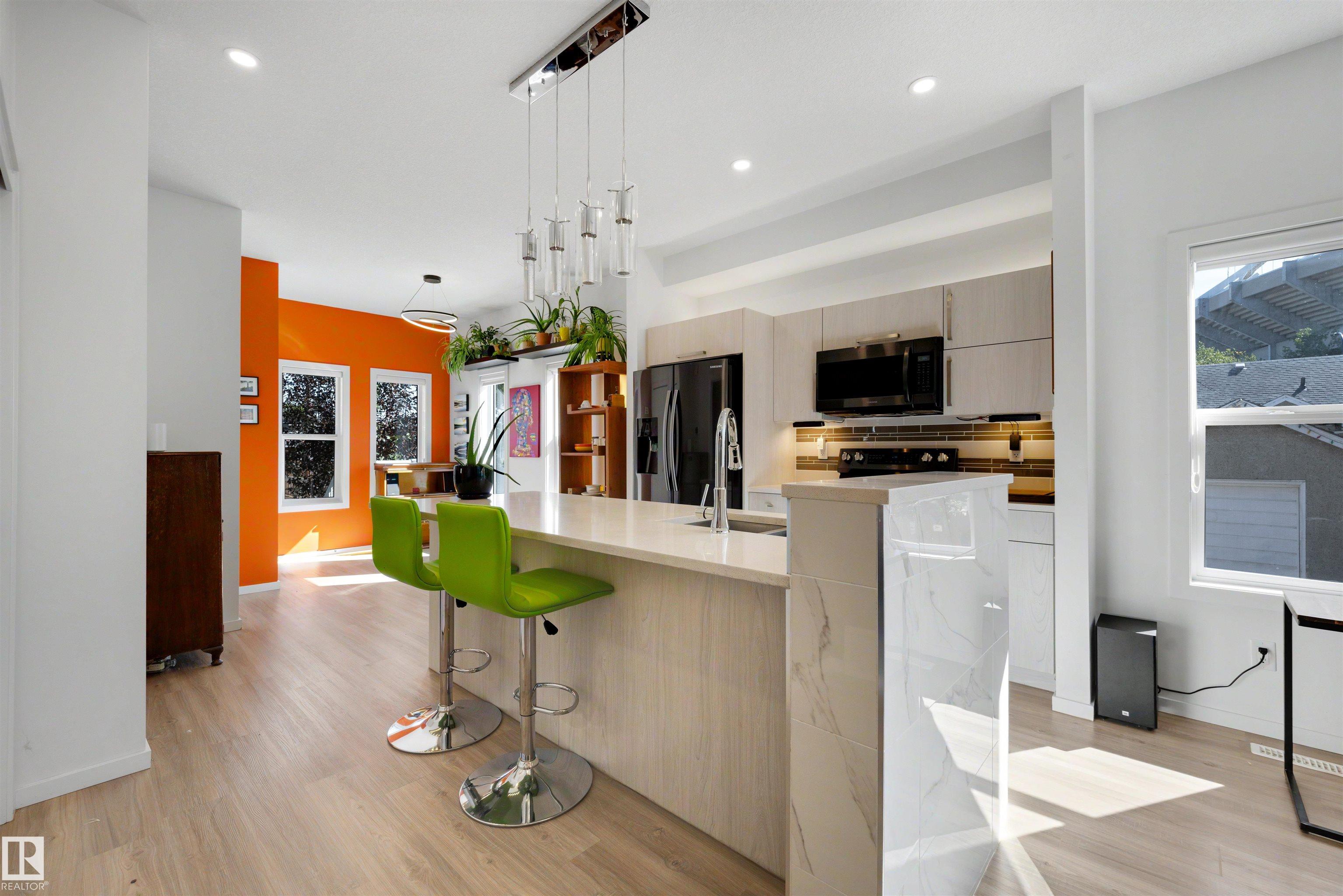 Photo 13 at 11215 87 Street NW, Parkdale, Edmonton