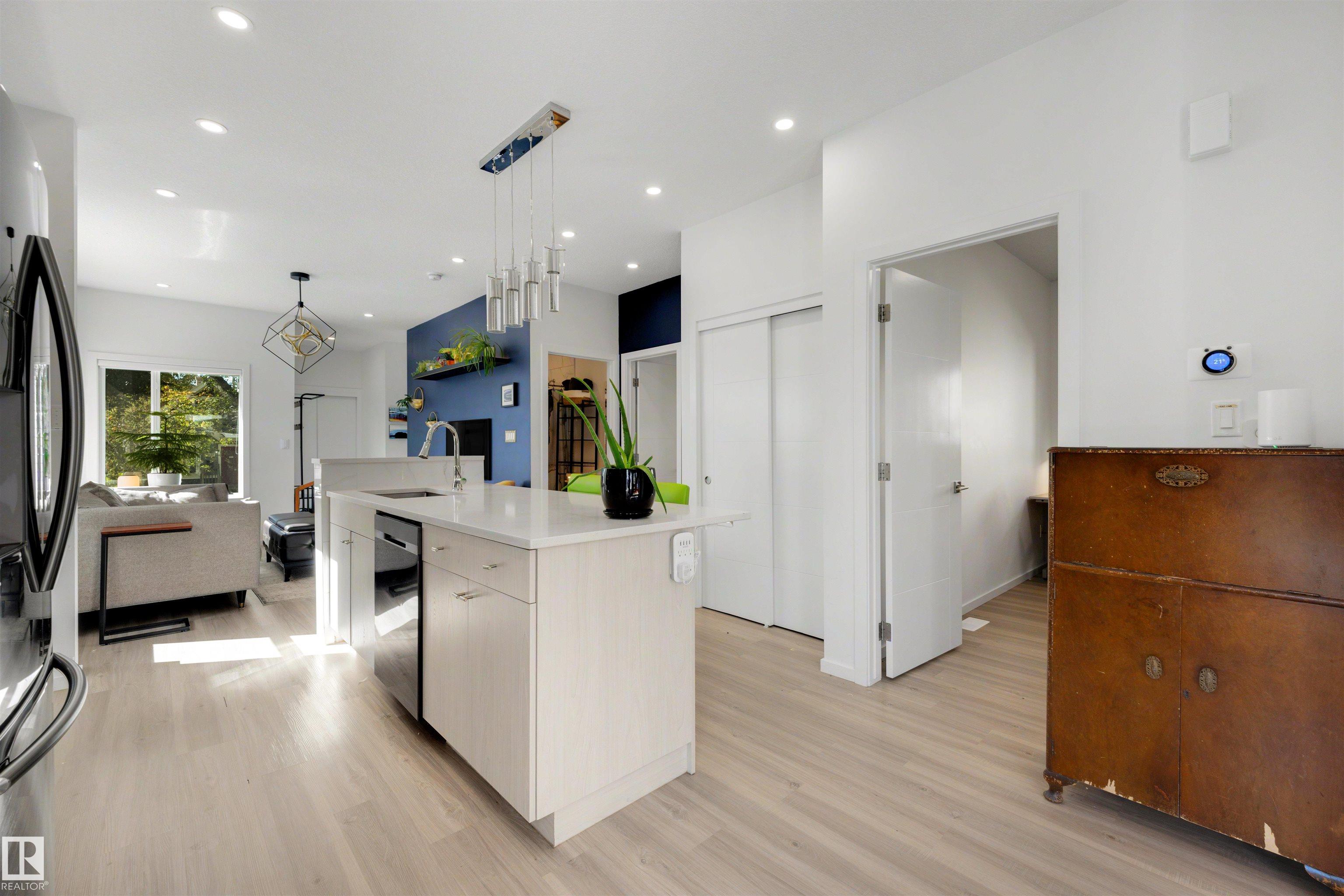 Photo 14 at 11215 87 Street NW, Parkdale, Edmonton