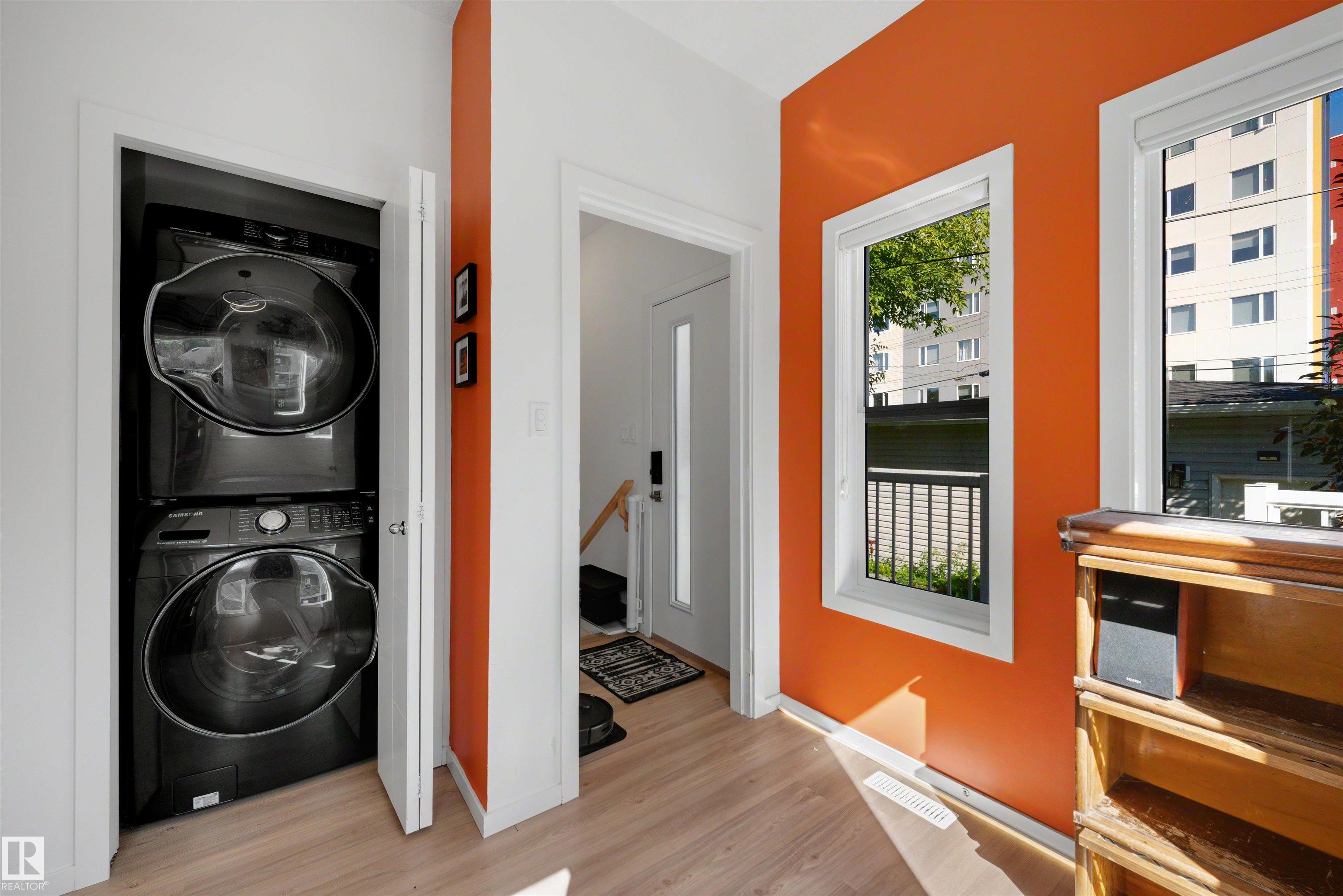 Photo 22 at 11215 87 Street NW, Parkdale, Edmonton