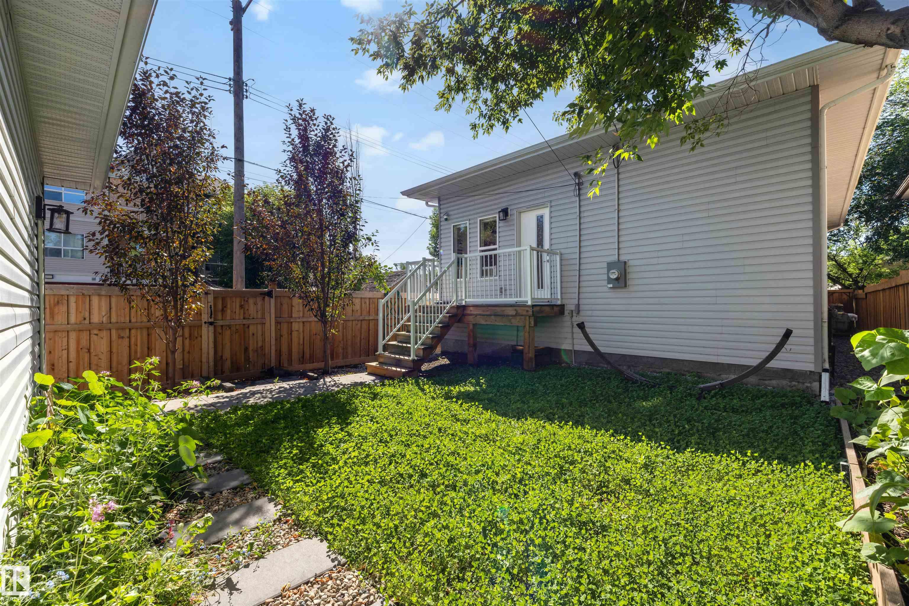 Photo 23 at 11215 87 Street NW, Parkdale, Edmonton