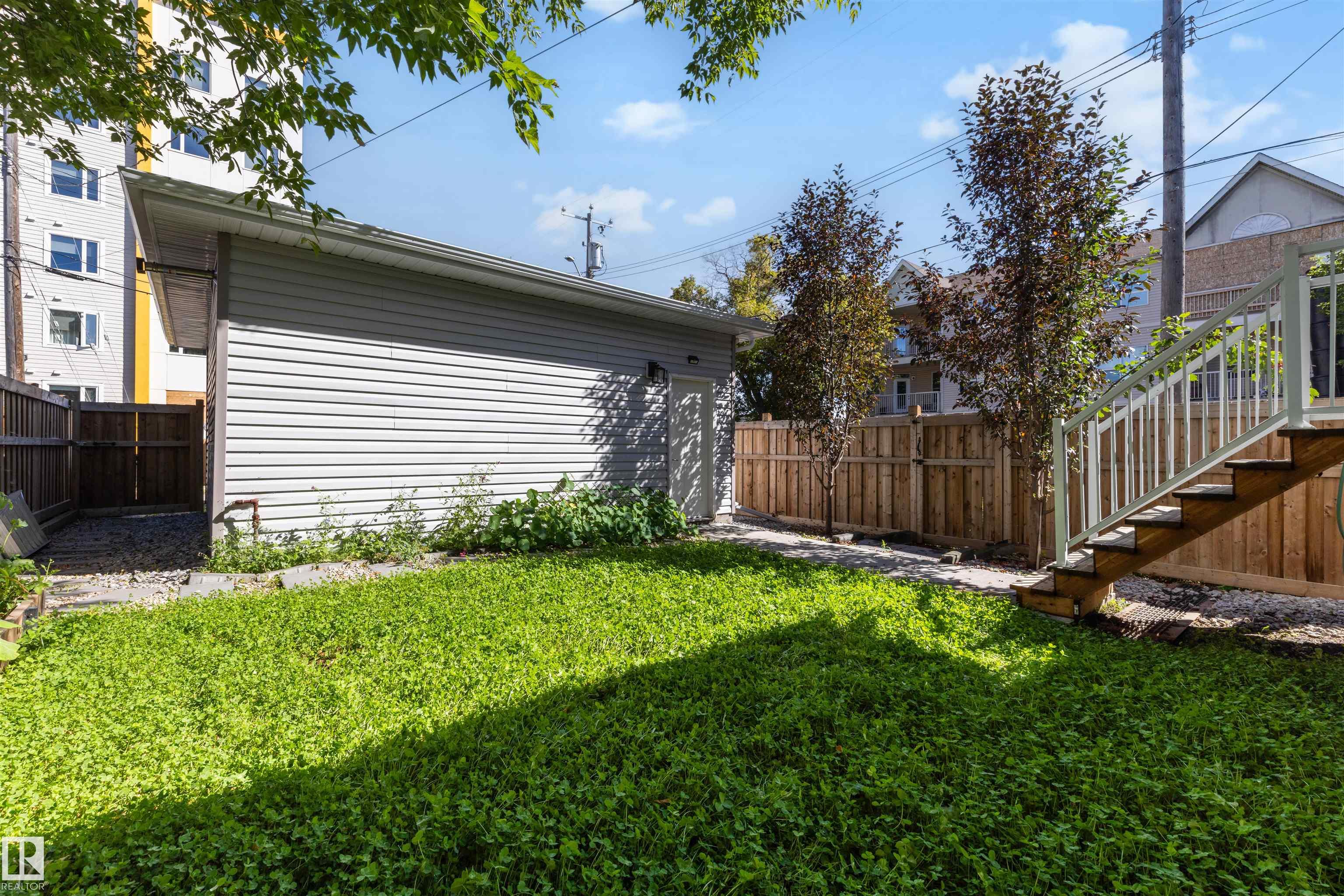 Photo 24 at 11215 87 Street NW, Parkdale, Edmonton