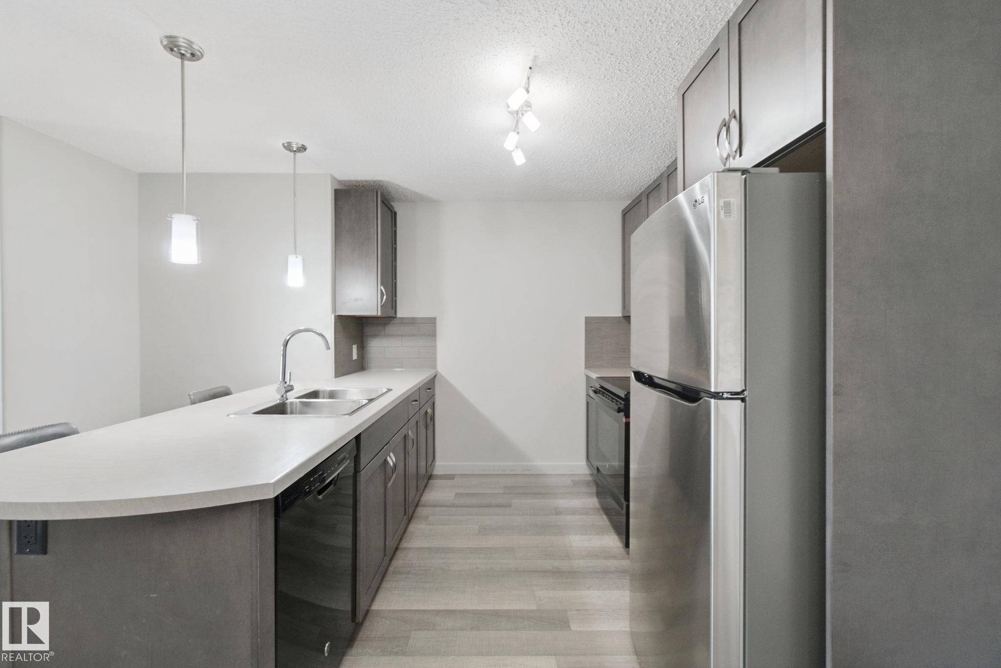 Photo 11 at 351 - 7805 71 Street NW, King Edward Park, Edmonton