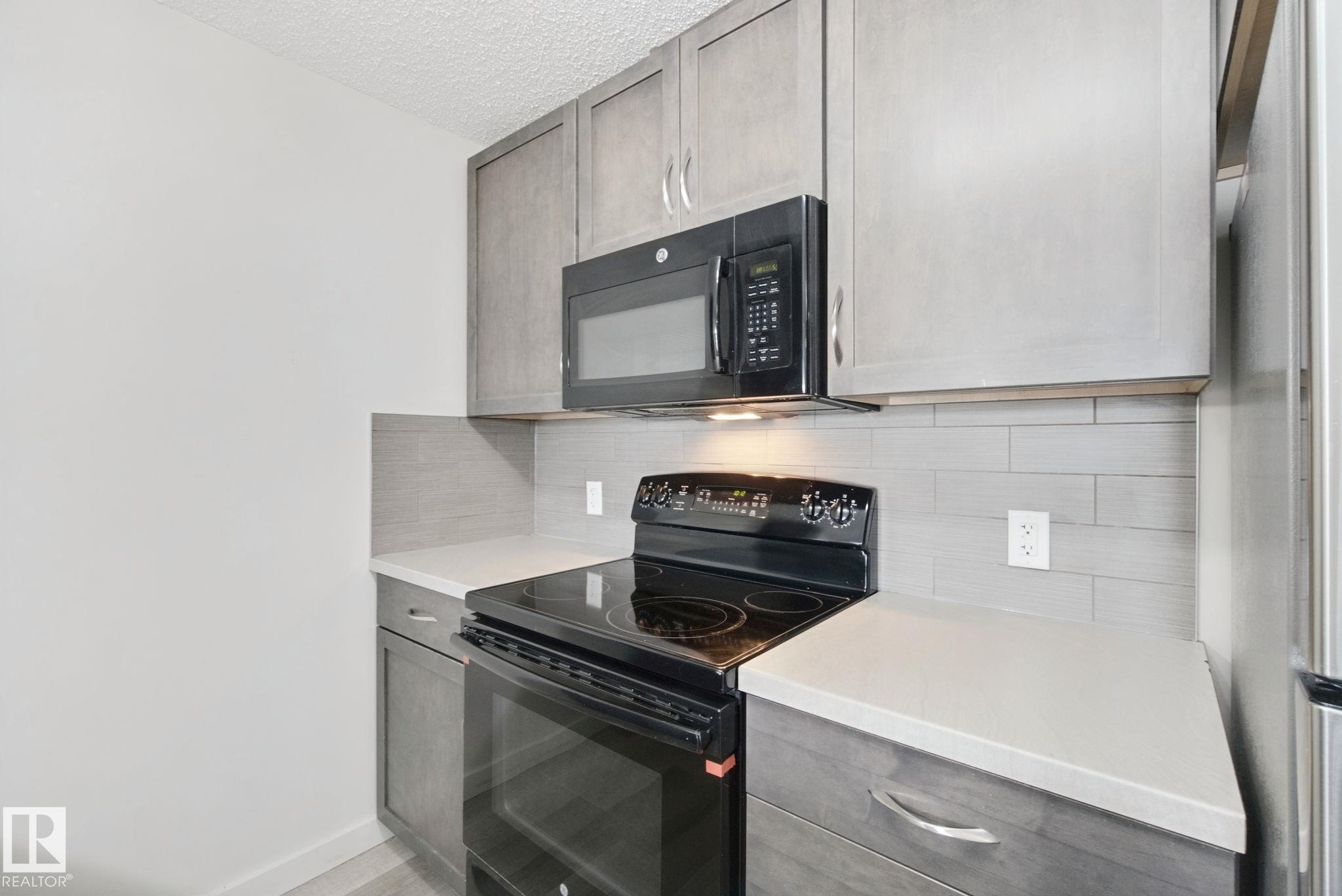 Photo 12 at 351 - 7805 71 Street NW, King Edward Park, Edmonton