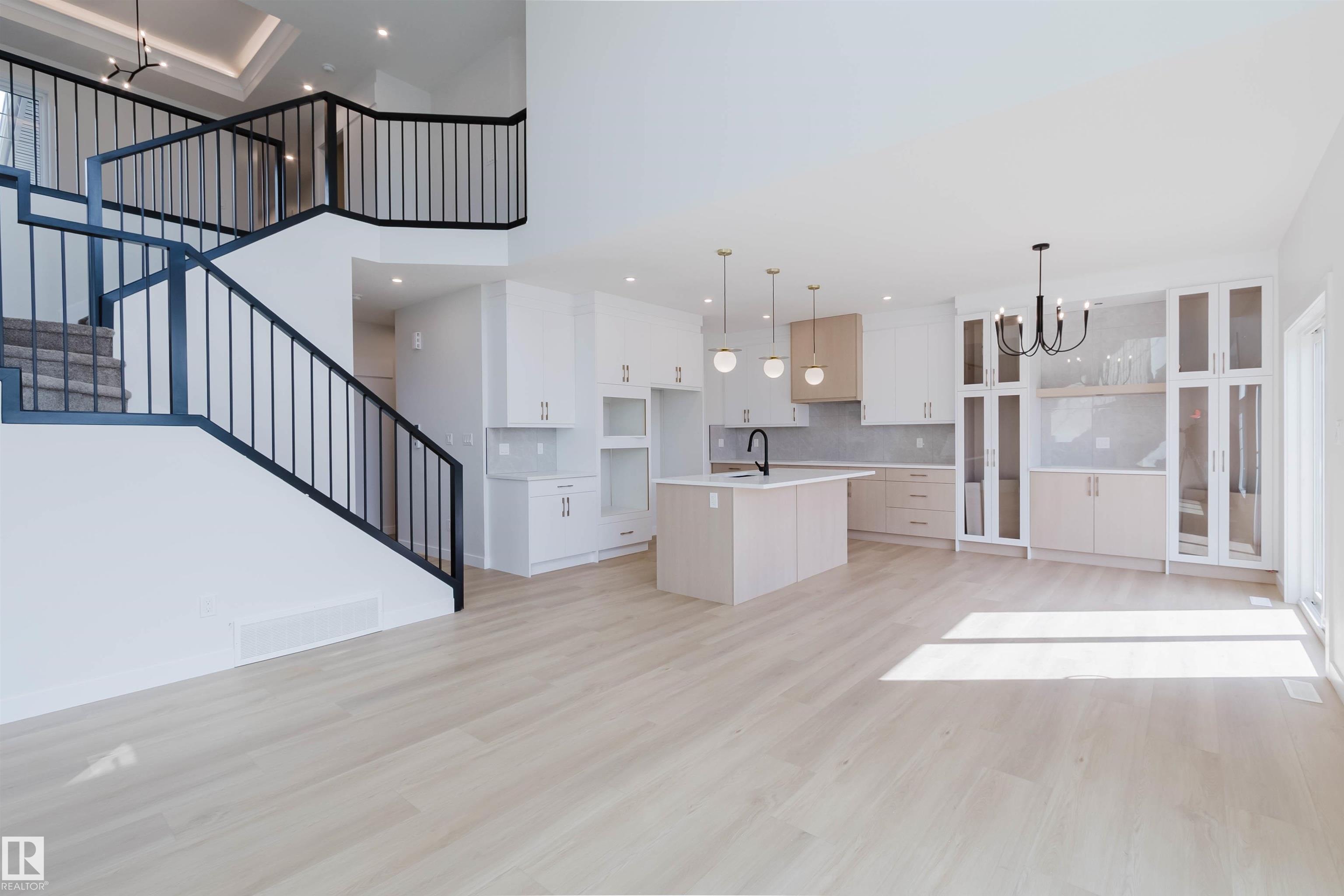 Photo 13 at 211 Edgemont green NW, Edgemont, Edmonton