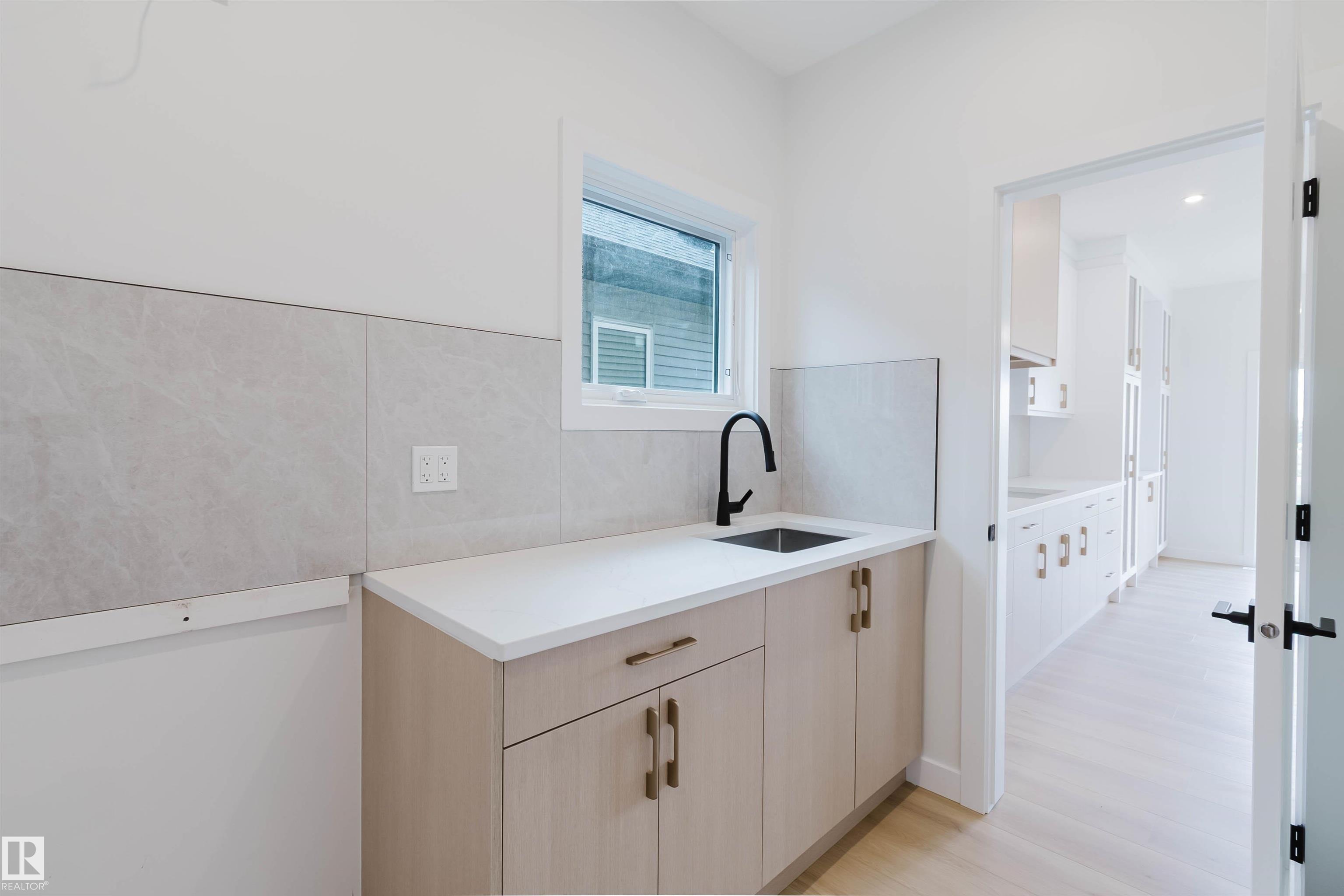 Photo 8 at 211 Edgemont green NW, Edgemont, Edmonton