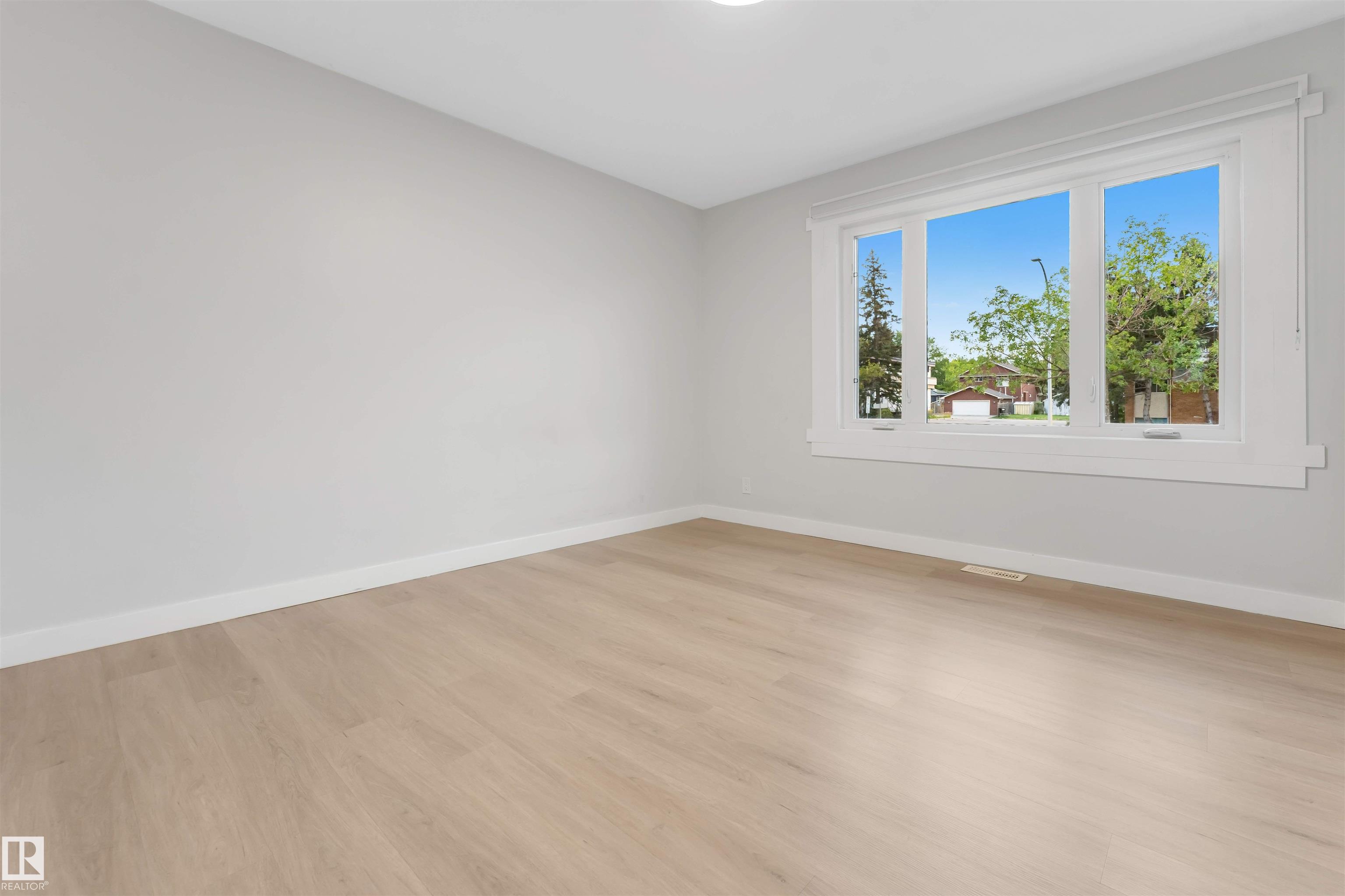 Photo 17 at 7928 82 Avenue NW, Idylwylde, Edmonton