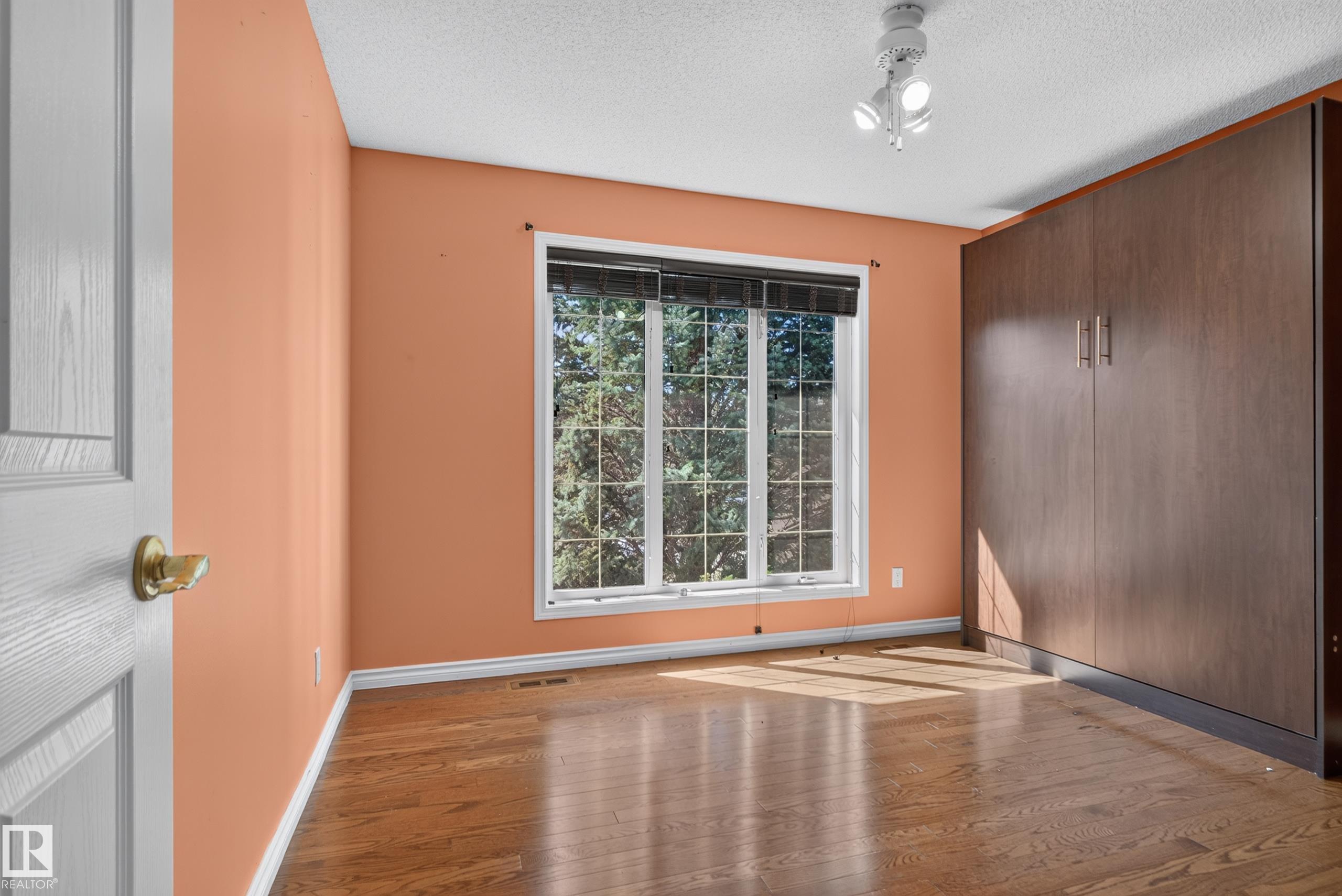 Photo 16 at 941 Picard Drive NW, Potter Greens, Edmonton