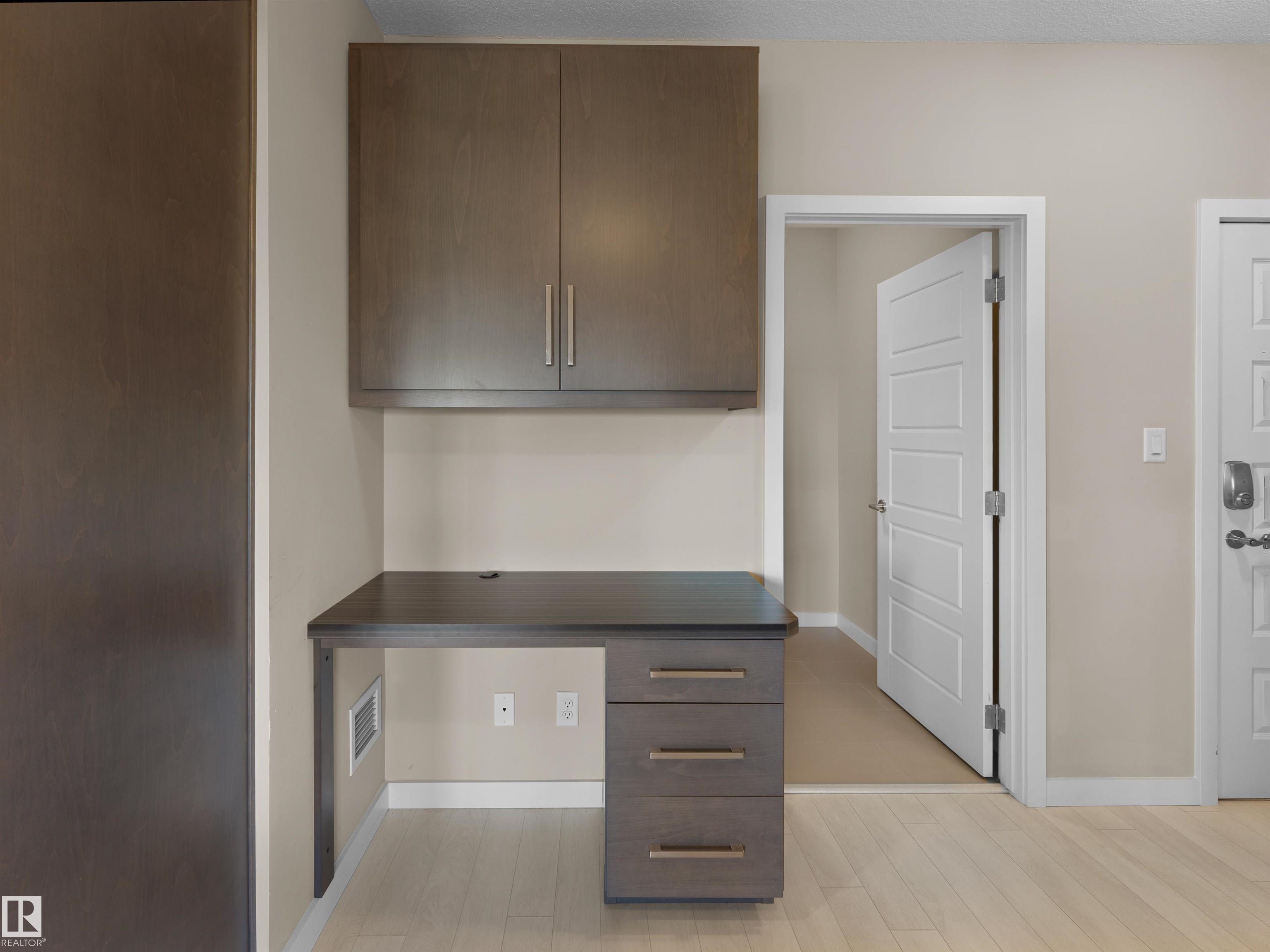 Photo 6 at 229 - 1008 Rosenthal Boulevard NW, Rosenthal, Edmonton