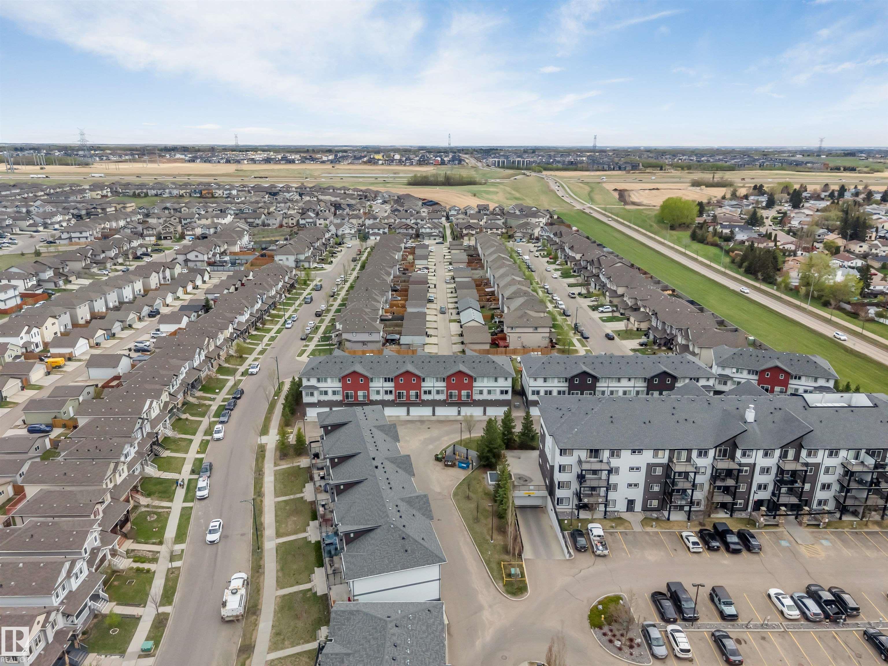 Photo 7 at 3340 15a Avenue NW, Laurel, Edmonton