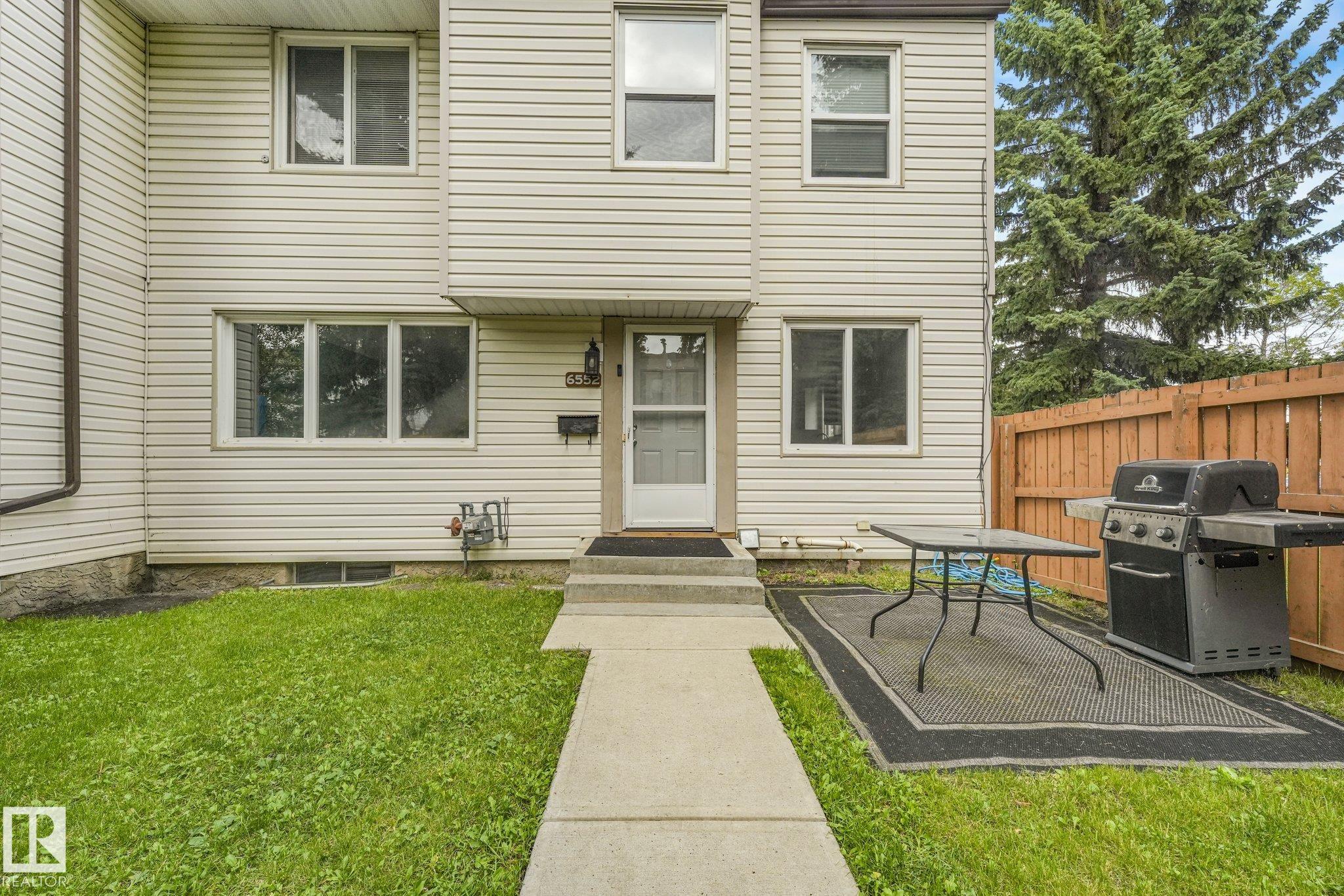 Photo 14 at 6552 178 Street NW, Ormsby Place, Edmonton