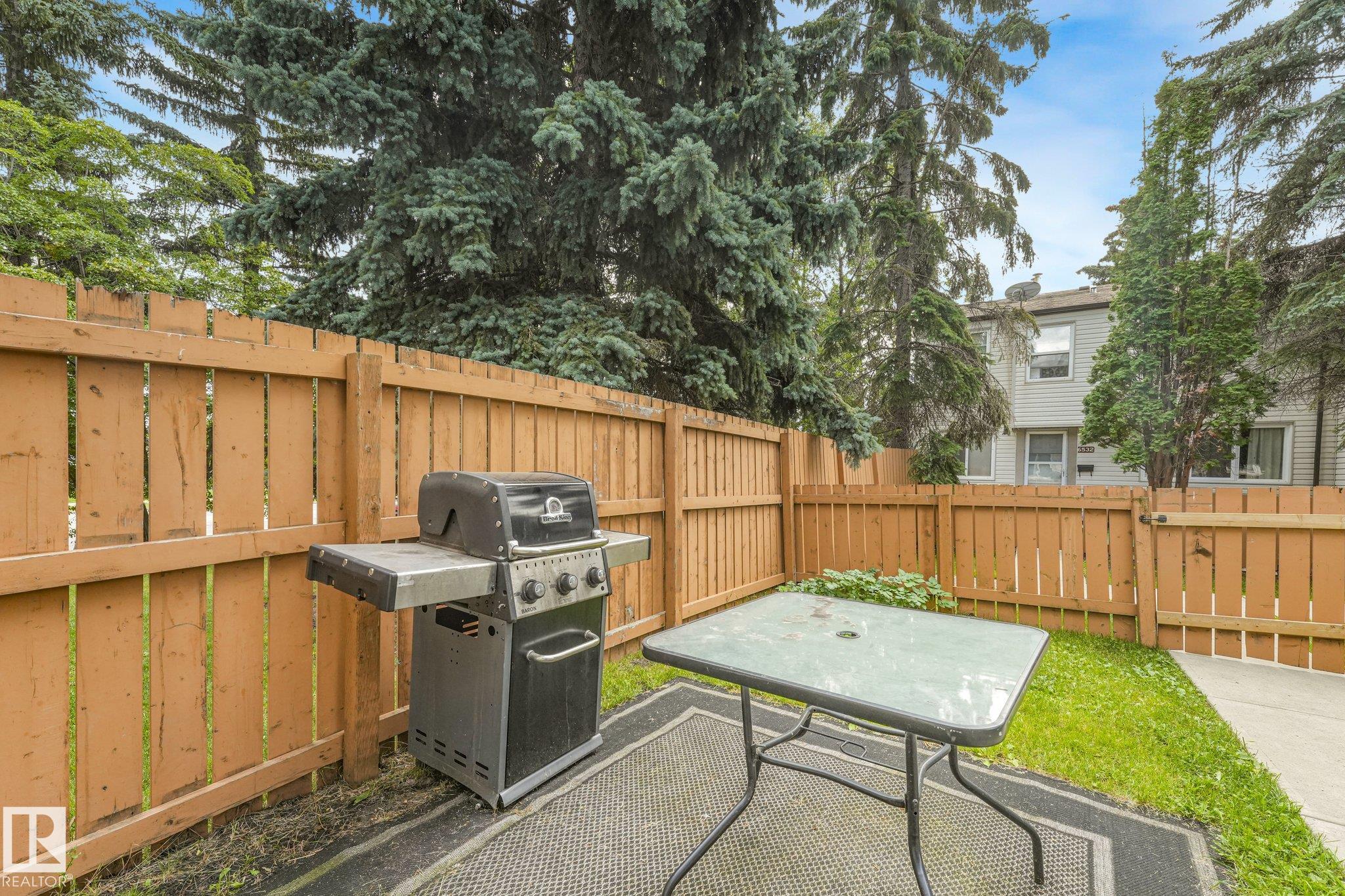 Photo 16 at 6552 178 Street NW, Ormsby Place, Edmonton