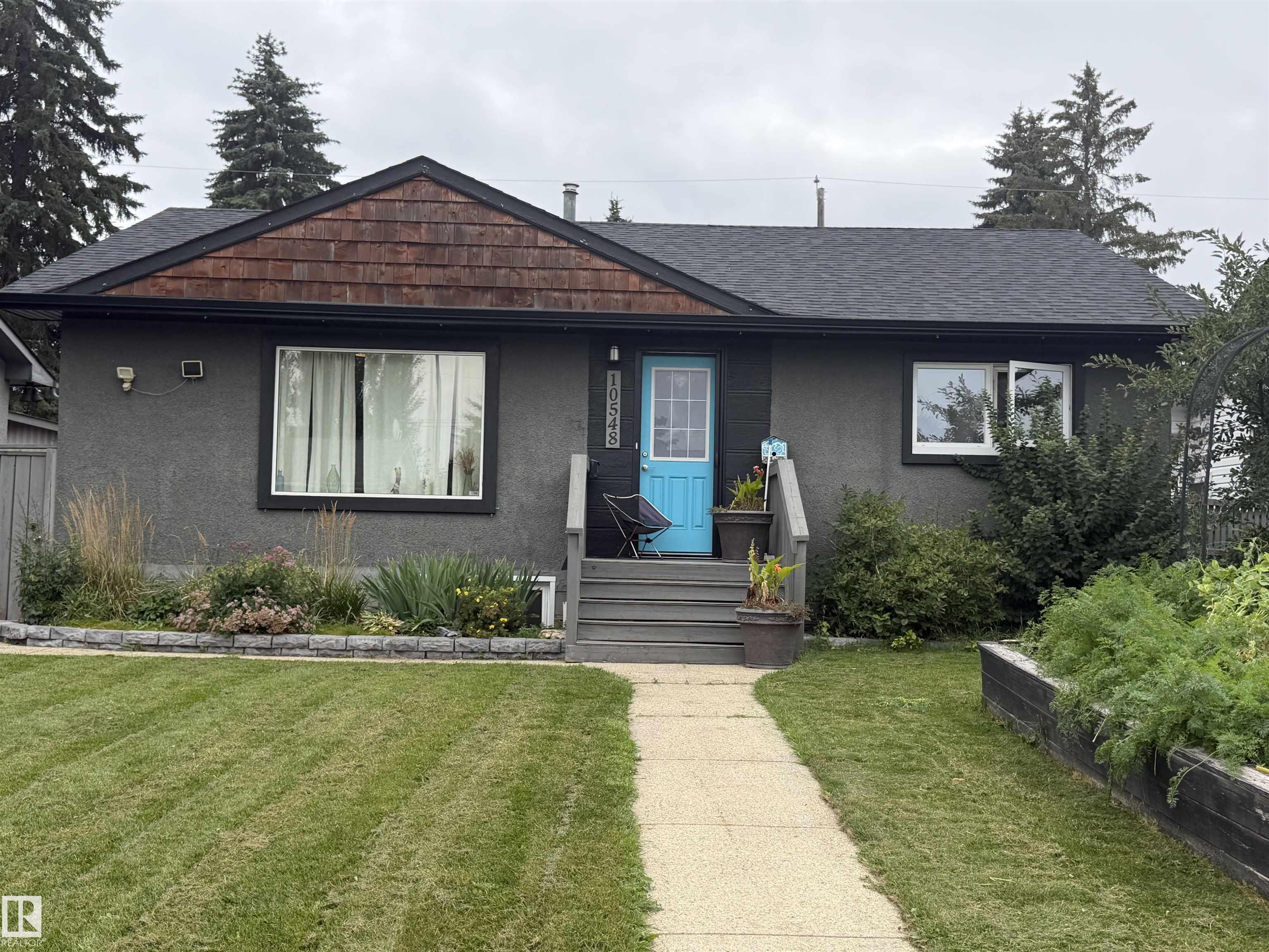 10548 40 Street NW, Gold Bar, Edmonton