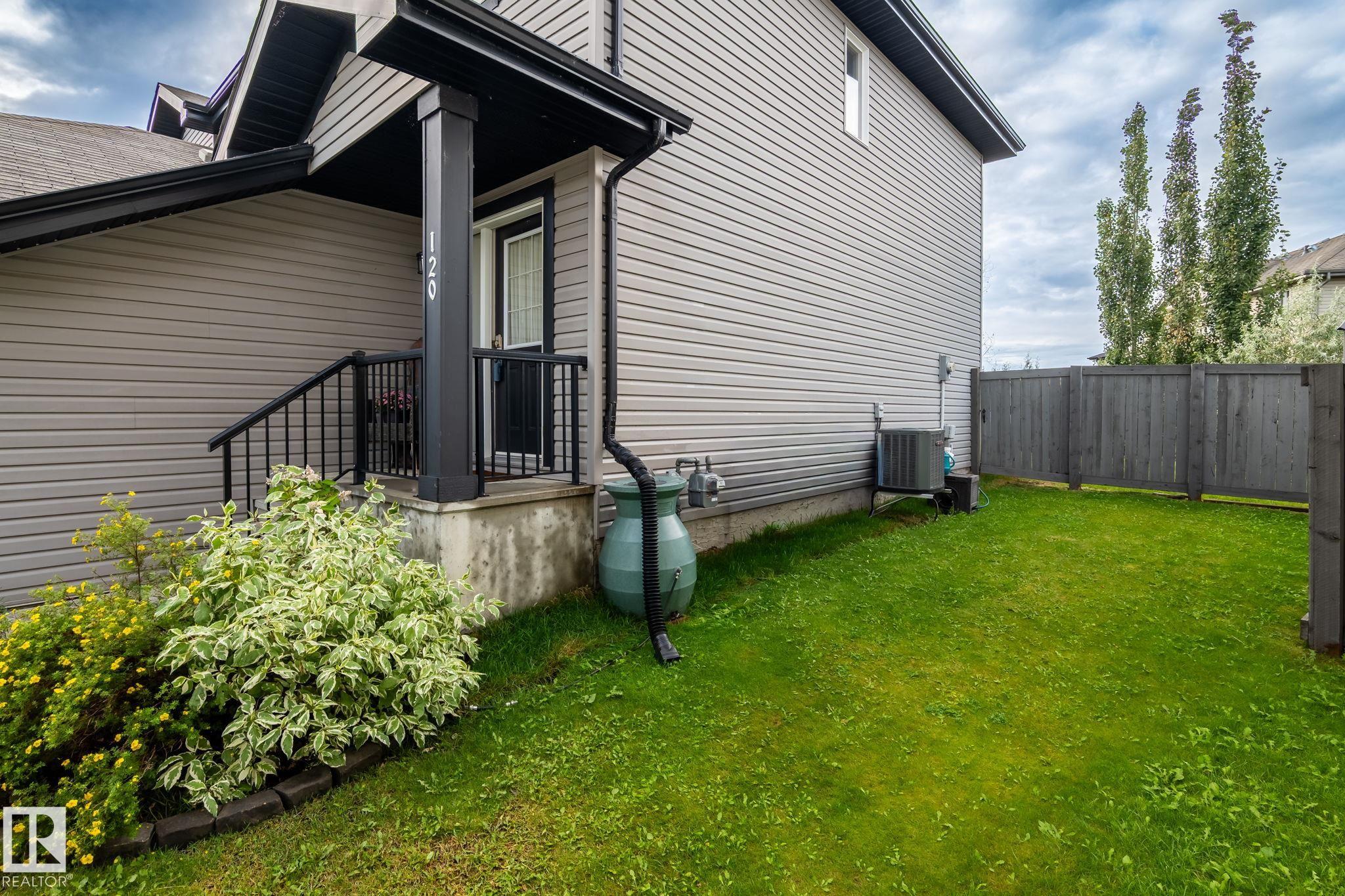 Listing photo thumbnail