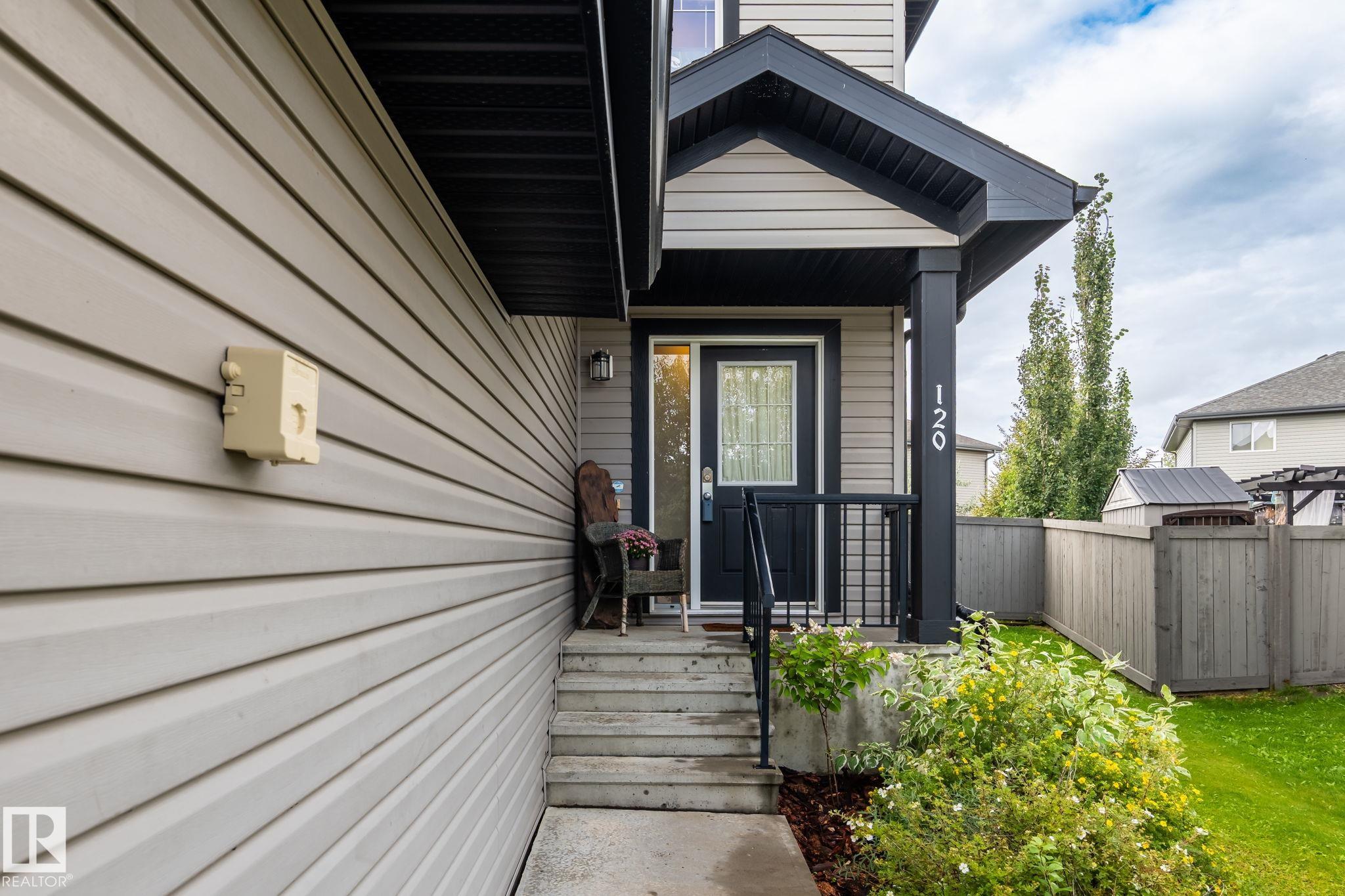 Listing photo thumbnail