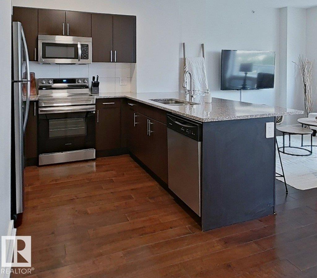 Photo 9 at 605 - 10152 104 Street NW, Downtown, Edmonton