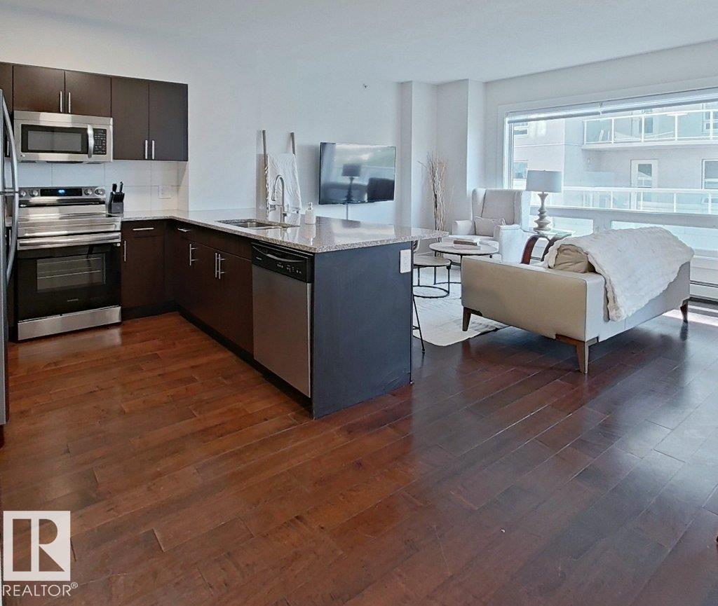 Photo 10 at 605 - 10152 104 Street NW, Downtown, Edmonton