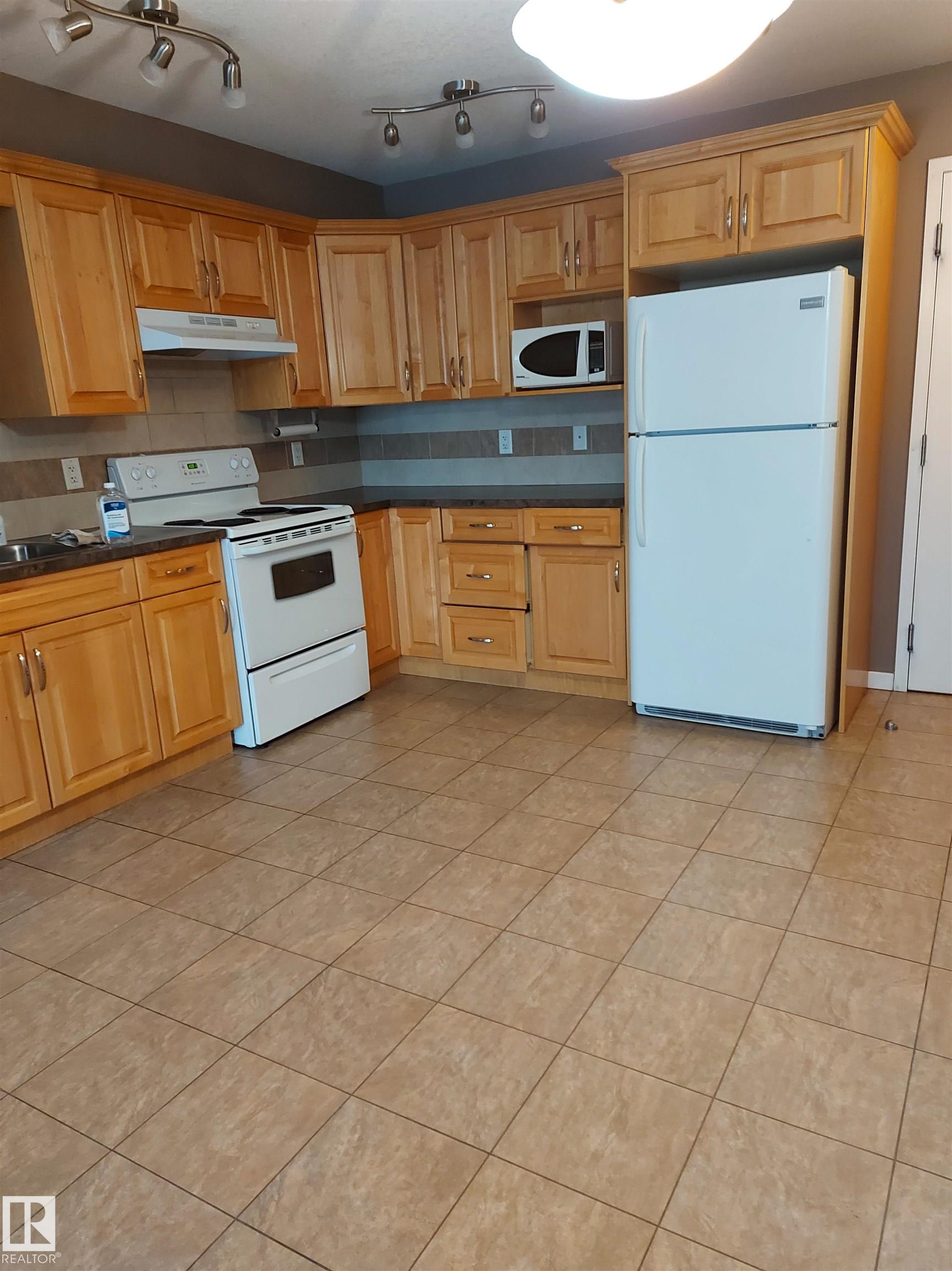Photo 36 at 203 - 11827 105 Street NW, Westwood, Edmonton