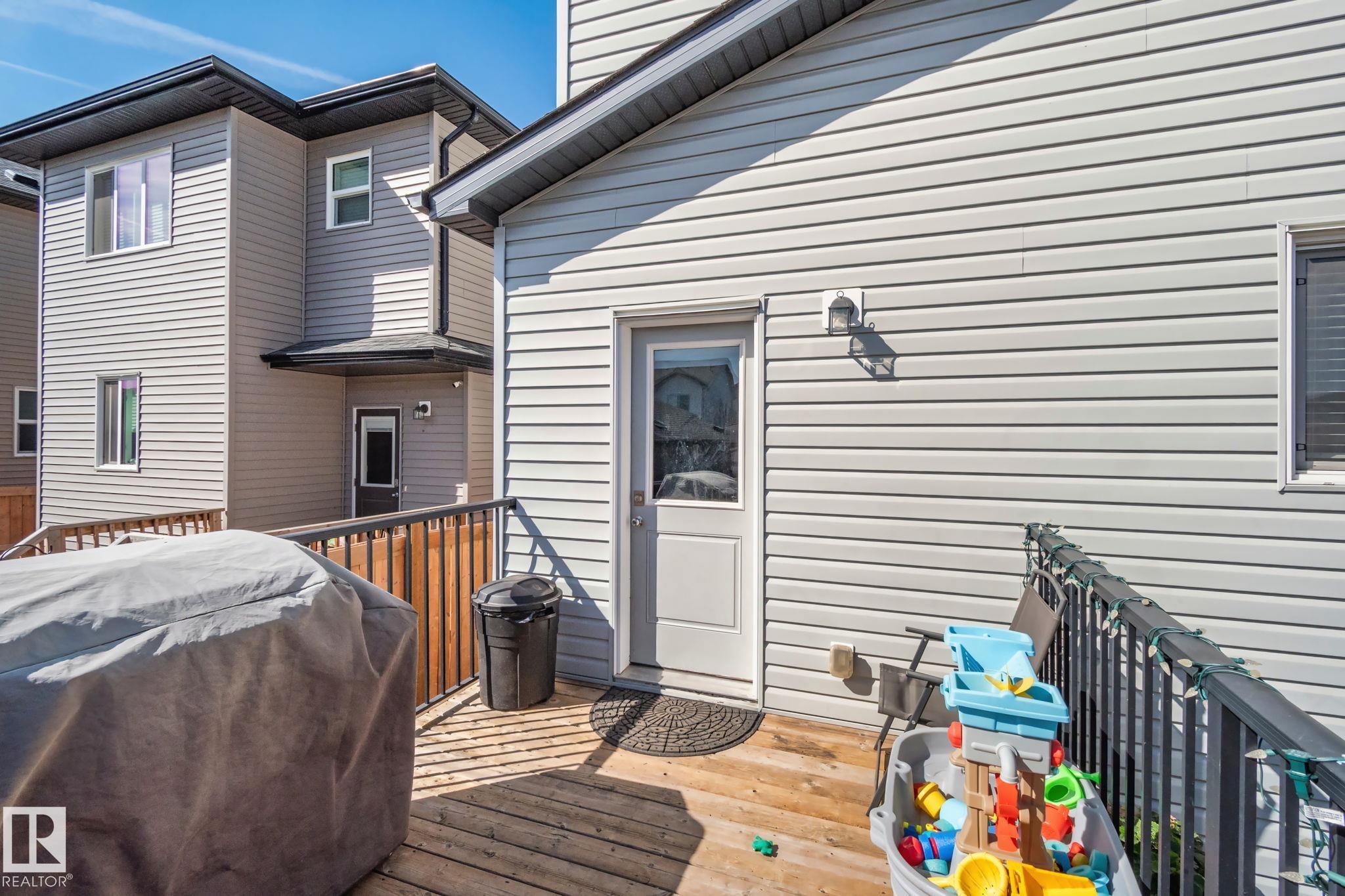 Listing photo thumbnail