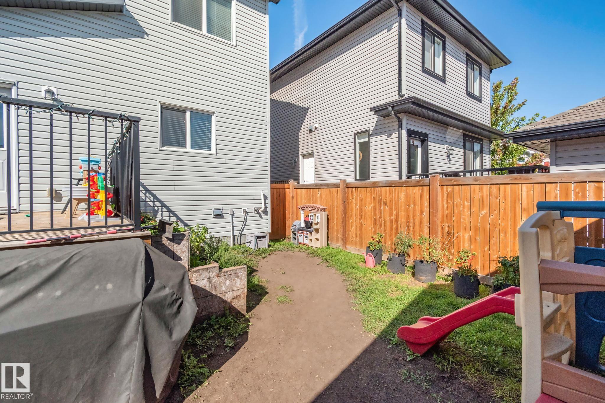 Listing photo thumbnail