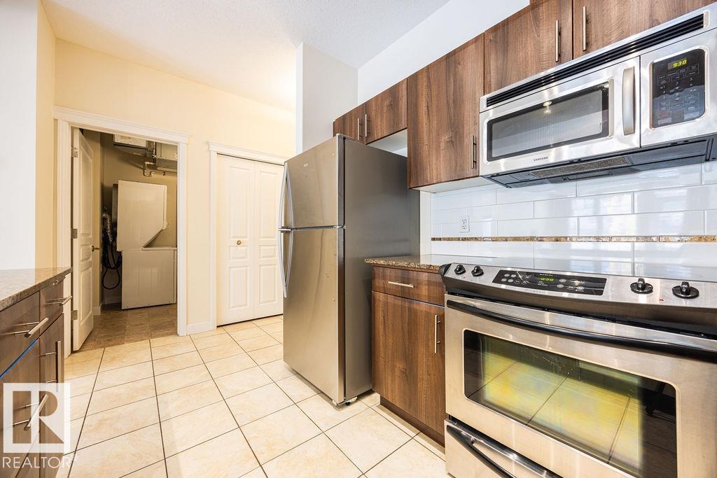 Photo 15 at 214 - 10333 112 Street NW, Wîhkwêntôwin, Edmonton