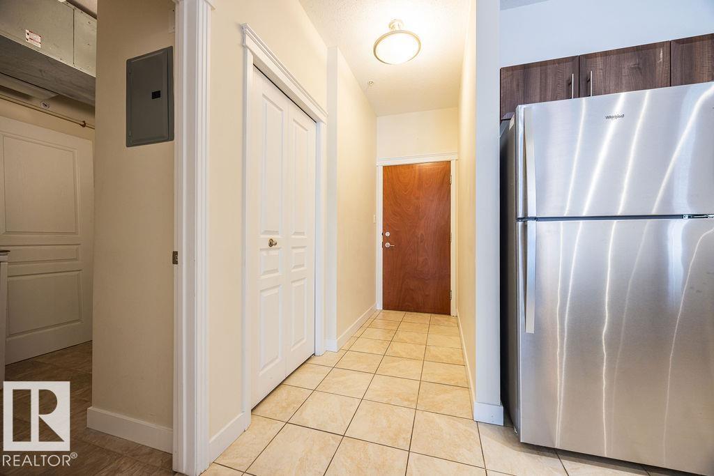 Photo 16 at 214 - 10333 112 Street NW, Wîhkwêntôwin, Edmonton
