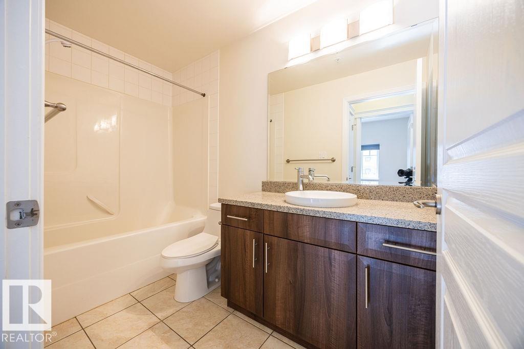 Photo 20 at 214 - 10333 112 Street NW, Wîhkwêntôwin, Edmonton