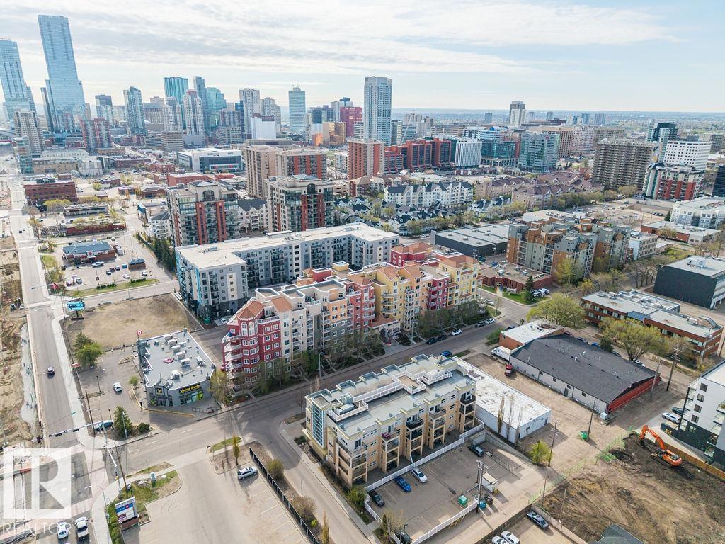 Photo 34 at 214 - 10333 112 Street NW, Wîhkwêntôwin, Edmonton