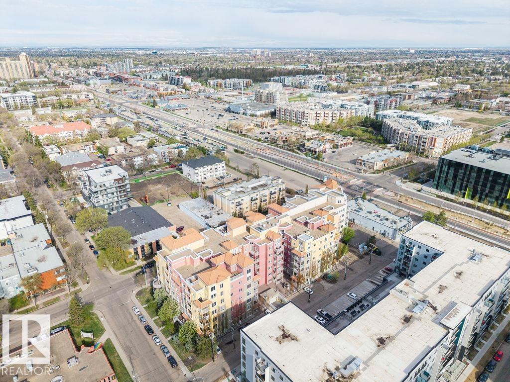 Photo 36 at 214 - 10333 112 Street NW, Wîhkwêntôwin, Edmonton