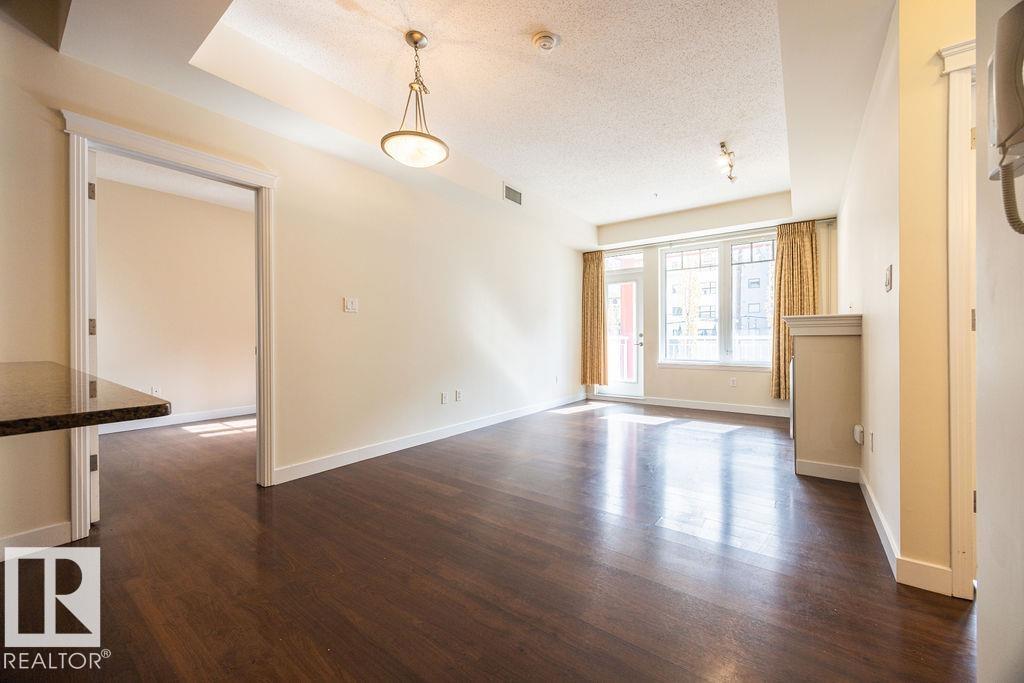 Photo 7 at 214 - 10333 112 Street NW, Wîhkwêntôwin, Edmonton