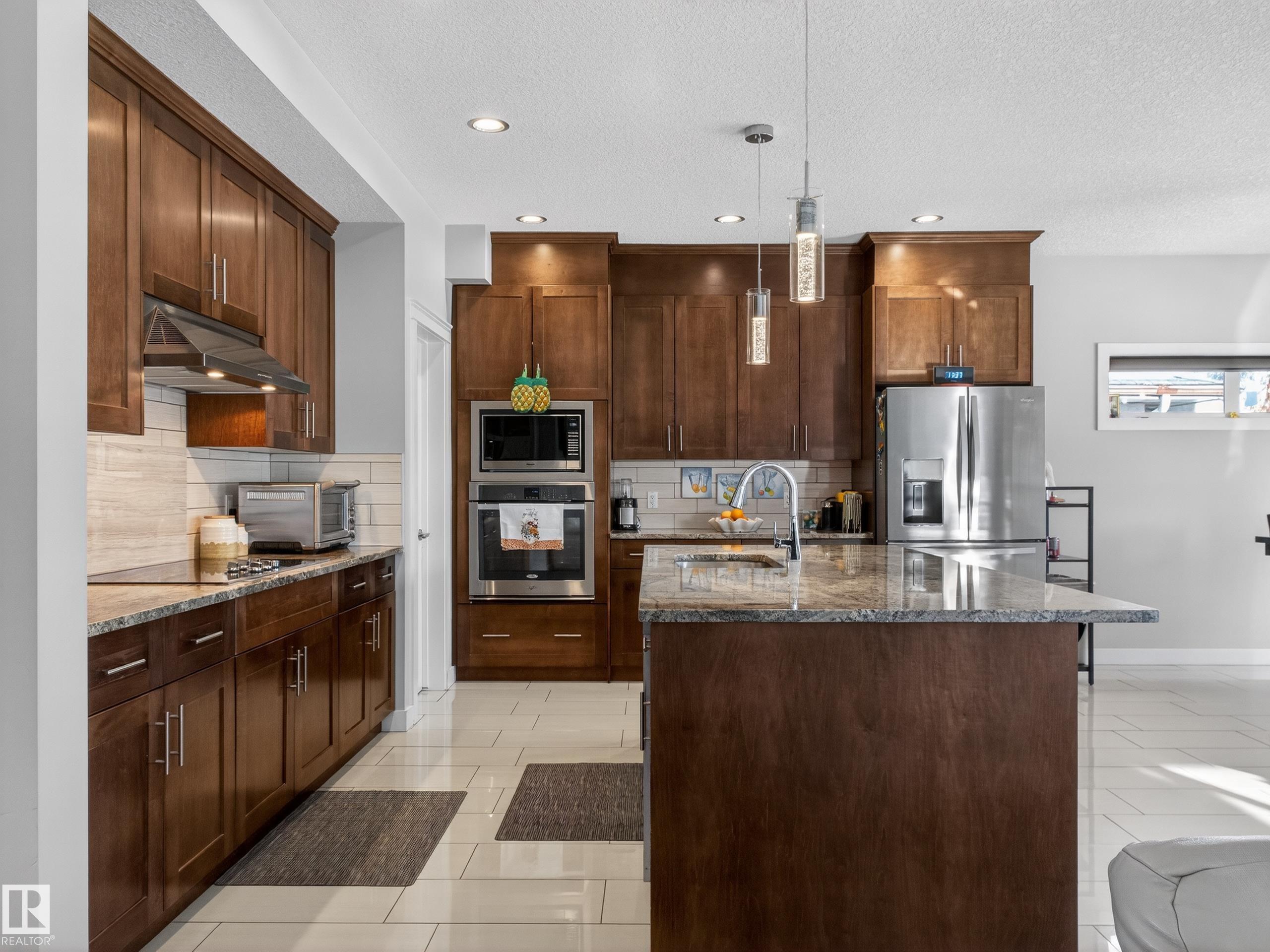Photo 18 at 9917 162 Street NW, Glenwood, Edmonton
